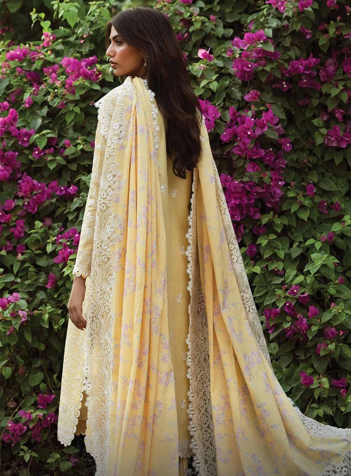 Mulaqaat By Afrozeh Embroidered Lawn 3 Piece Unstitched Suit AF25MFL D-01 TAQDEER Mulaqaat By Afrozeh Embroidered Lawn 3 Piece Unstitched Suit AF25MFL D-01 TAQDEER