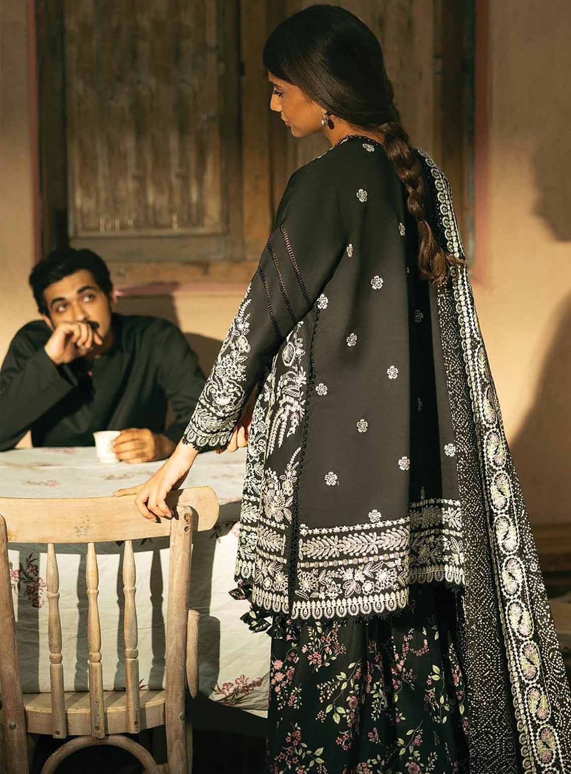 Mulaqaat By Afrozeh Embroidered Lawn 3 Piece Unstitched Suit AF25MFL D-05 BEKHUDI Mulaqaat By Afrozeh Embroidered Lawn 3 Piece Unstitched Suit AF25MFL D-05 BEKHUDI