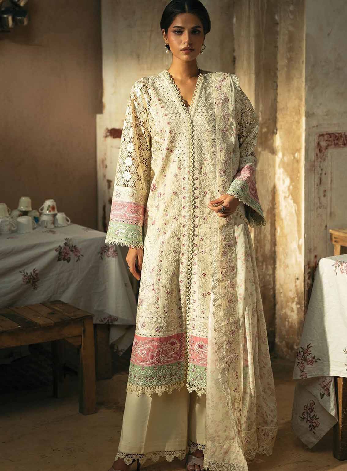 Mulaqaat By Afrozeh Embroidered Lawn 3 Piece Unstitched Suit AF25MFL D-08 MOHABBAT Mulaqaat By Afrozeh Embroidered Lawn 3 Piece Unstitched Suit AF25MFL D-08 MOHABBAT
