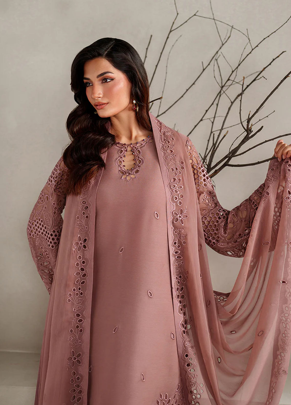 Muse Thread By Zarif Festive Embroidered Chiffon 3 Piece Unstitched Suit ZF25MT D-MT-02 AYLA Muse Thread By Zarif Festive Embroidered Chiffon 3 Piece Unstitched Suit ZF25MT D-MT-02 AYLA