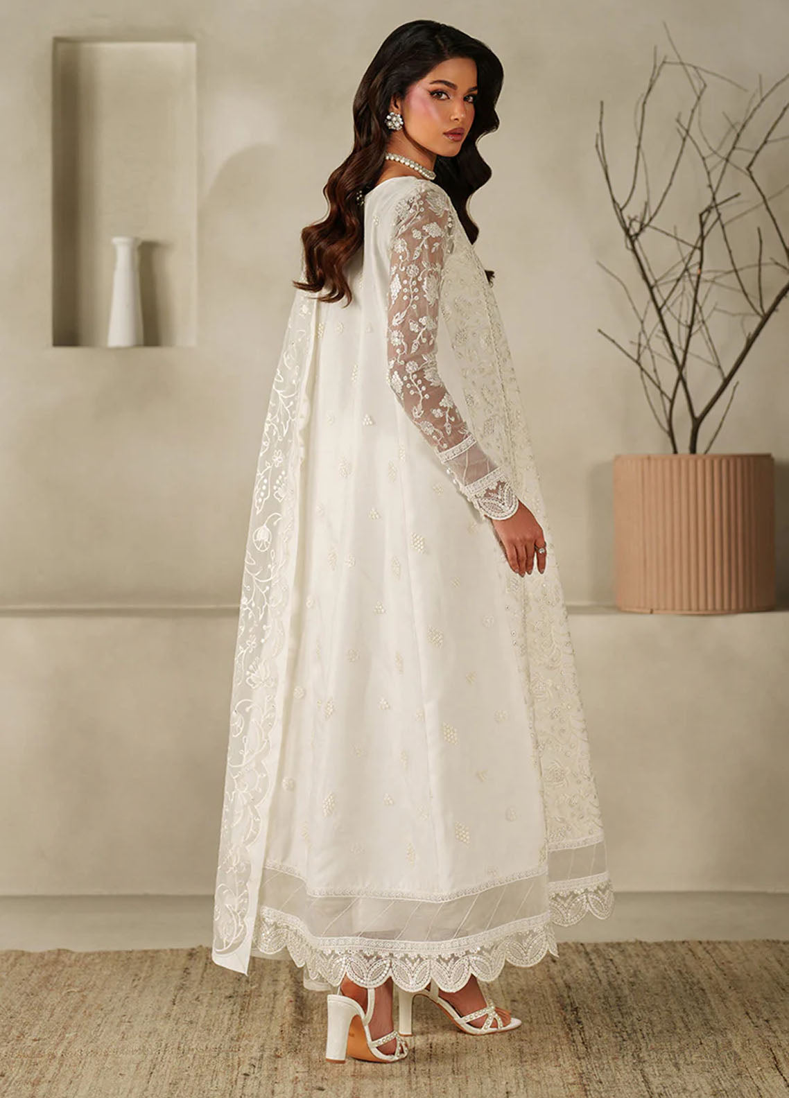 Muse Thread By Zarif Festive Embroidered Organza 3 Piece Unstitched Suit ZF25MT D-MT-03 SAHIL Muse Thread By Zarif Festive Embroidered Organza 3 Piece Unstitched Suit ZF25MT D-MT-03 SAHIL