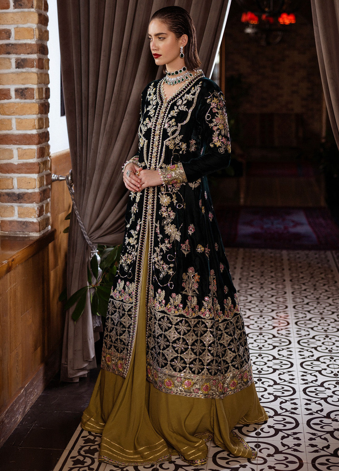 Mushq Deja Vu Embroidered Velvet 3 Piece Unstitched Suit MQ24DUV D-03 NOSTALGIC SHADOWS Mushq Deja Vu Embroidered Velvet 3 Piece Unstitched Suit MQ24DUV D-03 NOSTALGIC SHADOWS