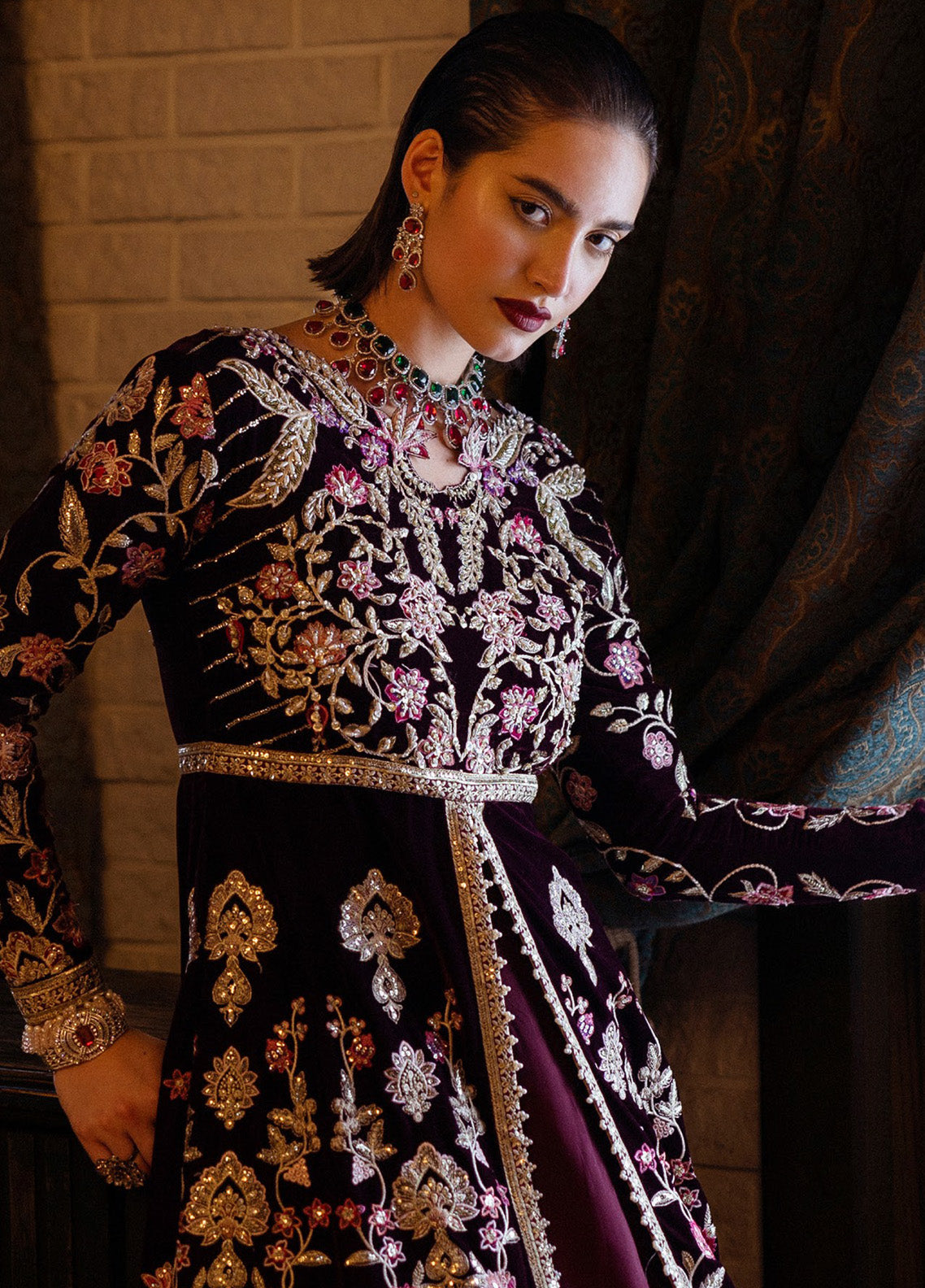 Mushq Deja Vu Embroidered Velvet 3 Piece Unstitched Suit MQ24DUV D-05 CHASING REFLECTIONS Mushq Deja Vu Embroidered Velvet 3 Piece Unstitched Suit MQ24DUV D-05 CHASING REFLECTIONS