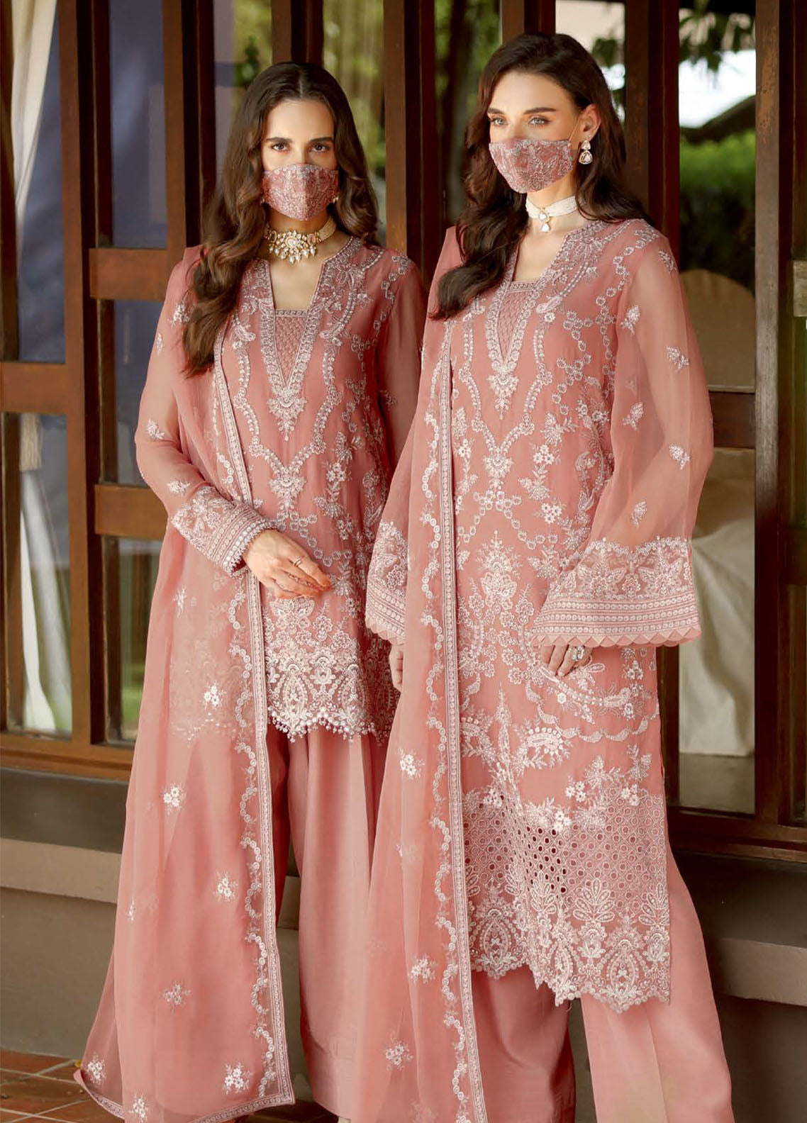 Naayab By Flossie Kuch Khas Embroidered Chiffon 3 Piece Unstitched Suit FL25NV1 D-K-102 Naayab By Flossie Kuch Khas Embroidered Chiffon 3 Piece Unstitched Suit FL25NV1 D-K-102