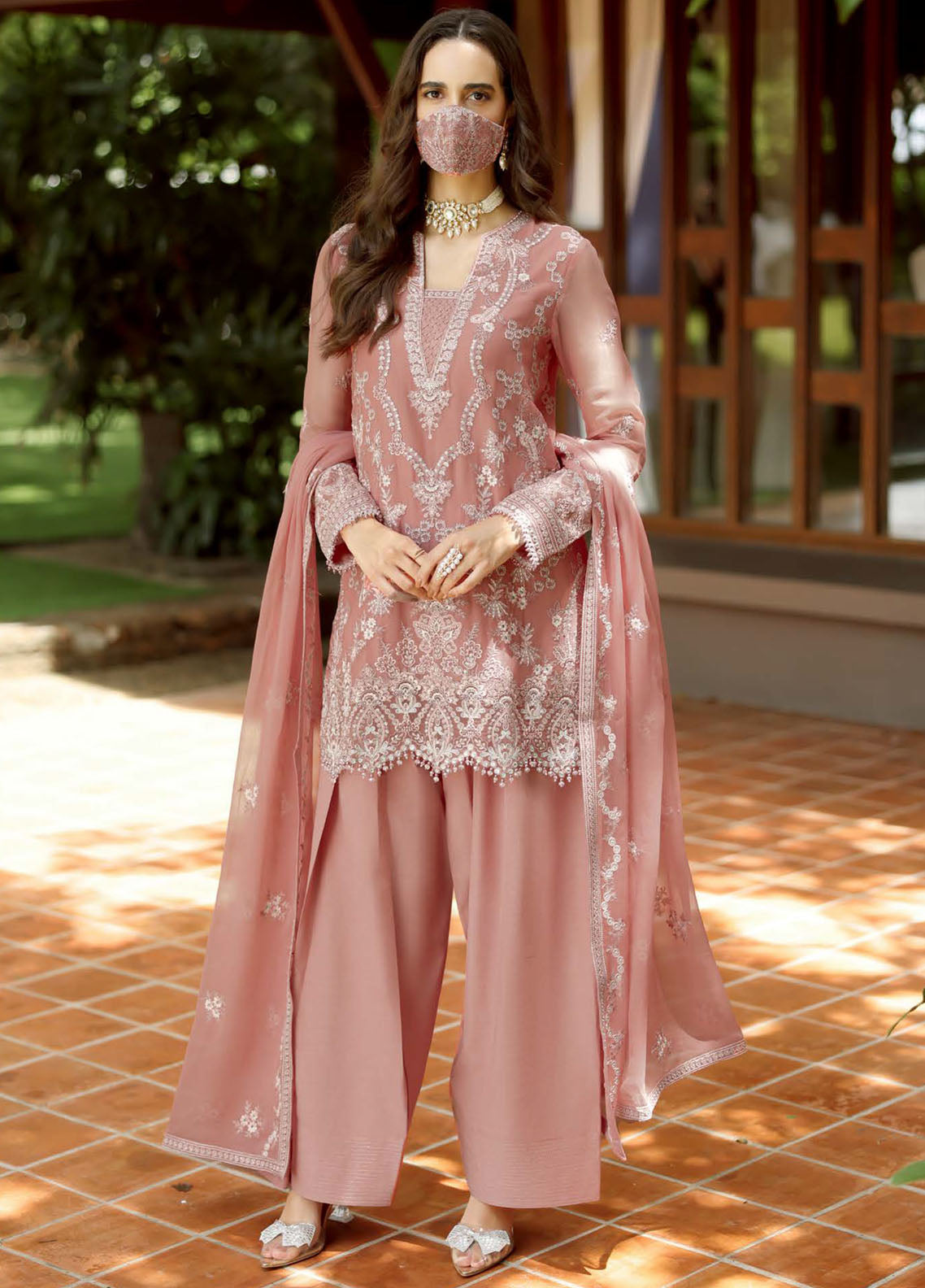 Naayab By Flossie Kuch Khas Embroidered Chiffon 3 Piece Unstitched Suit FL25NV1 D-K-102 Naayab By Flossie Kuch Khas Embroidered Chiffon 3 Piece Unstitched Suit FL25NV1 D-K-102