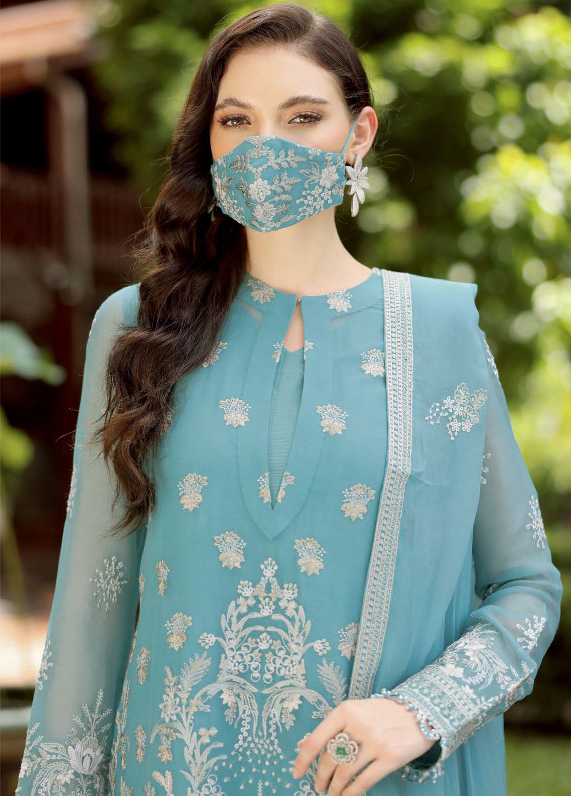 Naayab By Flossie Kuch Khas Embroidered Chiffon 3 Piece Unstitched Suit FL25NV1 D-K-104 Naayab By Flossie Kuch Khas Embroidered Chiffon 3 Piece Unstitched Suit FL25NV1 D-K-104
