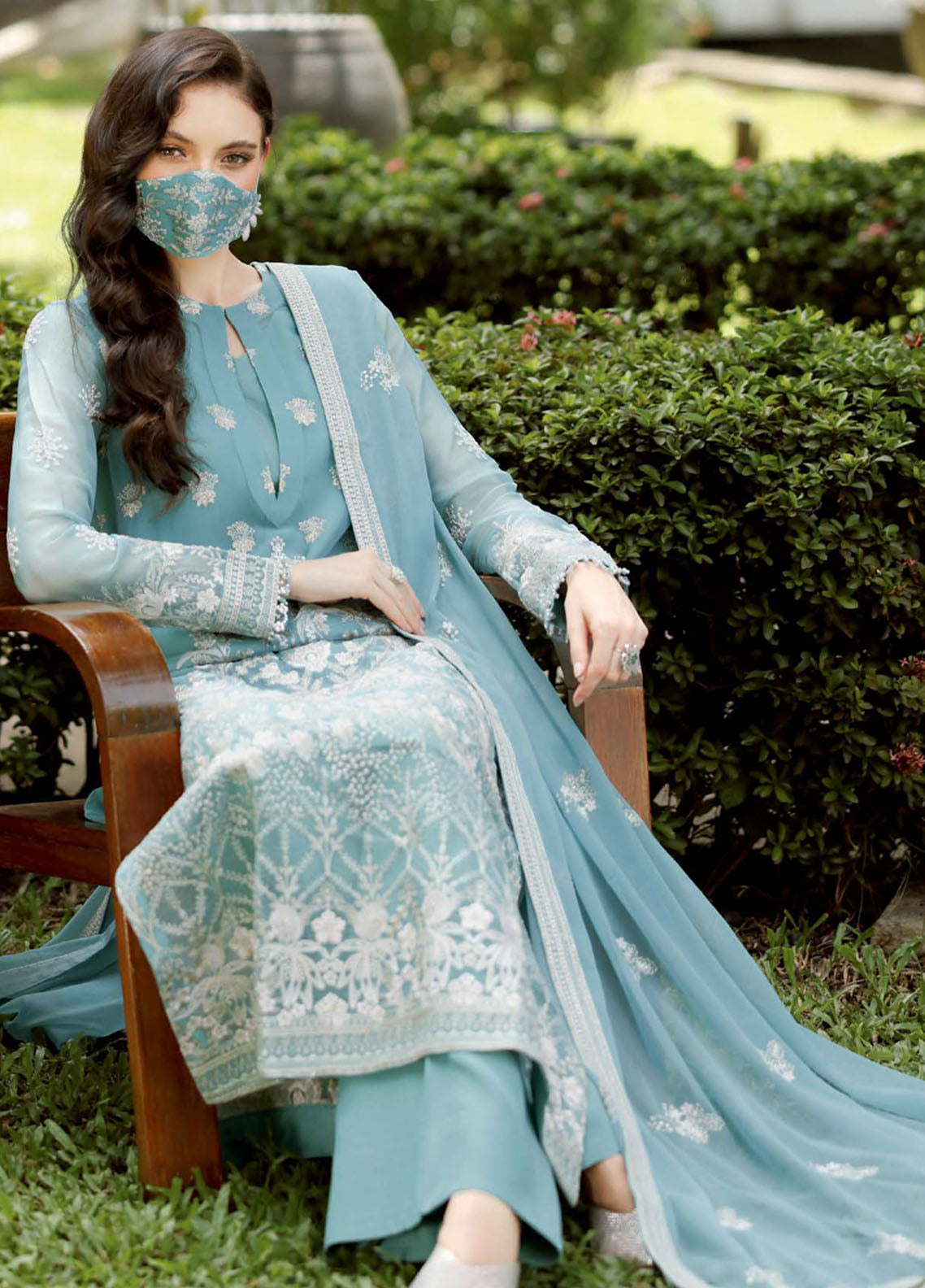 Naayab By Flossie Kuch Khas Embroidered Chiffon 3 Piece Unstitched Suit FL25NV1 D-K-104 Naayab By Flossie Kuch Khas Embroidered Chiffon 3 Piece Unstitched Suit FL25NV1 D-K-104