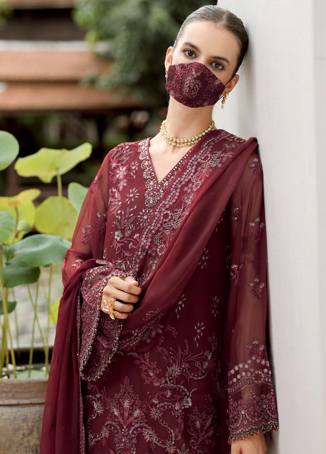 Naayab By Flossie Kuch Khas Embroidered Chiffon 3 Piece Unstitched Suit FL25NV1 D-K-105 Naayab By Flossie Kuch Khas Embroidered Chiffon 3 Piece Unstitched Suit FL25NV1 D-K-105