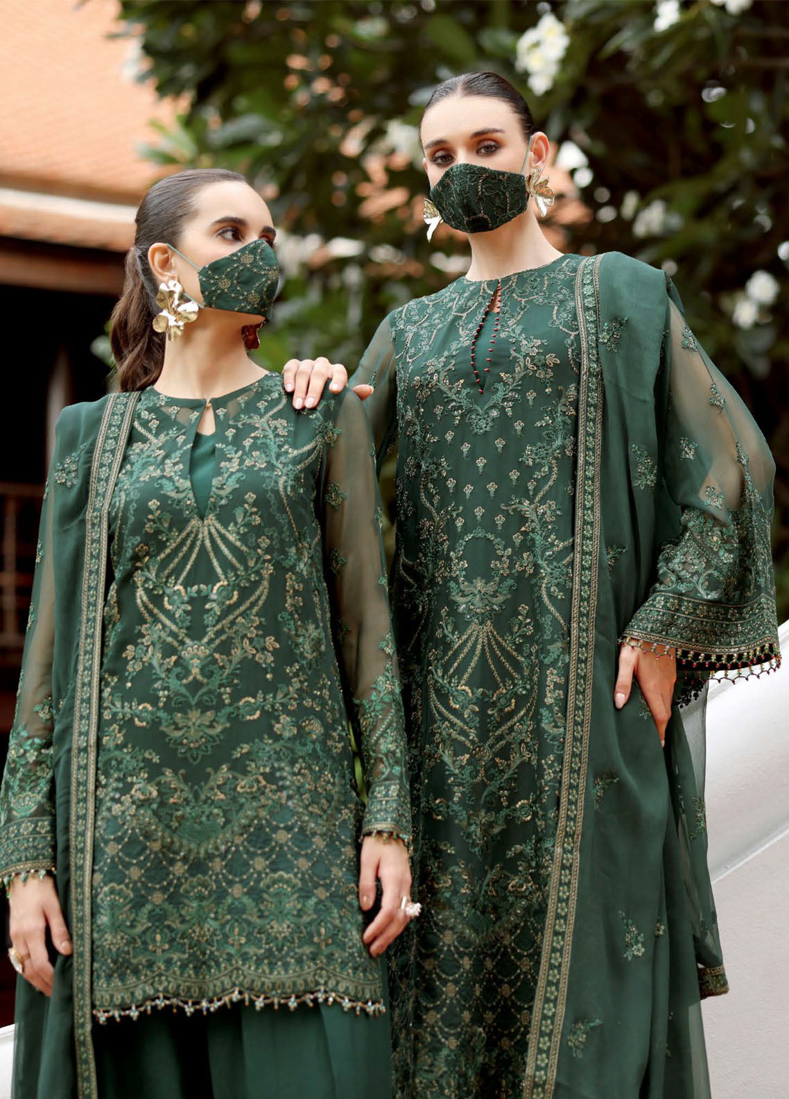 Naayab By Flossie Kuch Khas Embroidered Chiffon 3 Piece Unstitched Suit FL25NV1 D-K-106 Naayab By Flossie Kuch Khas Embroidered Chiffon 3 Piece Unstitched Suit FL25NV1 D-K-106