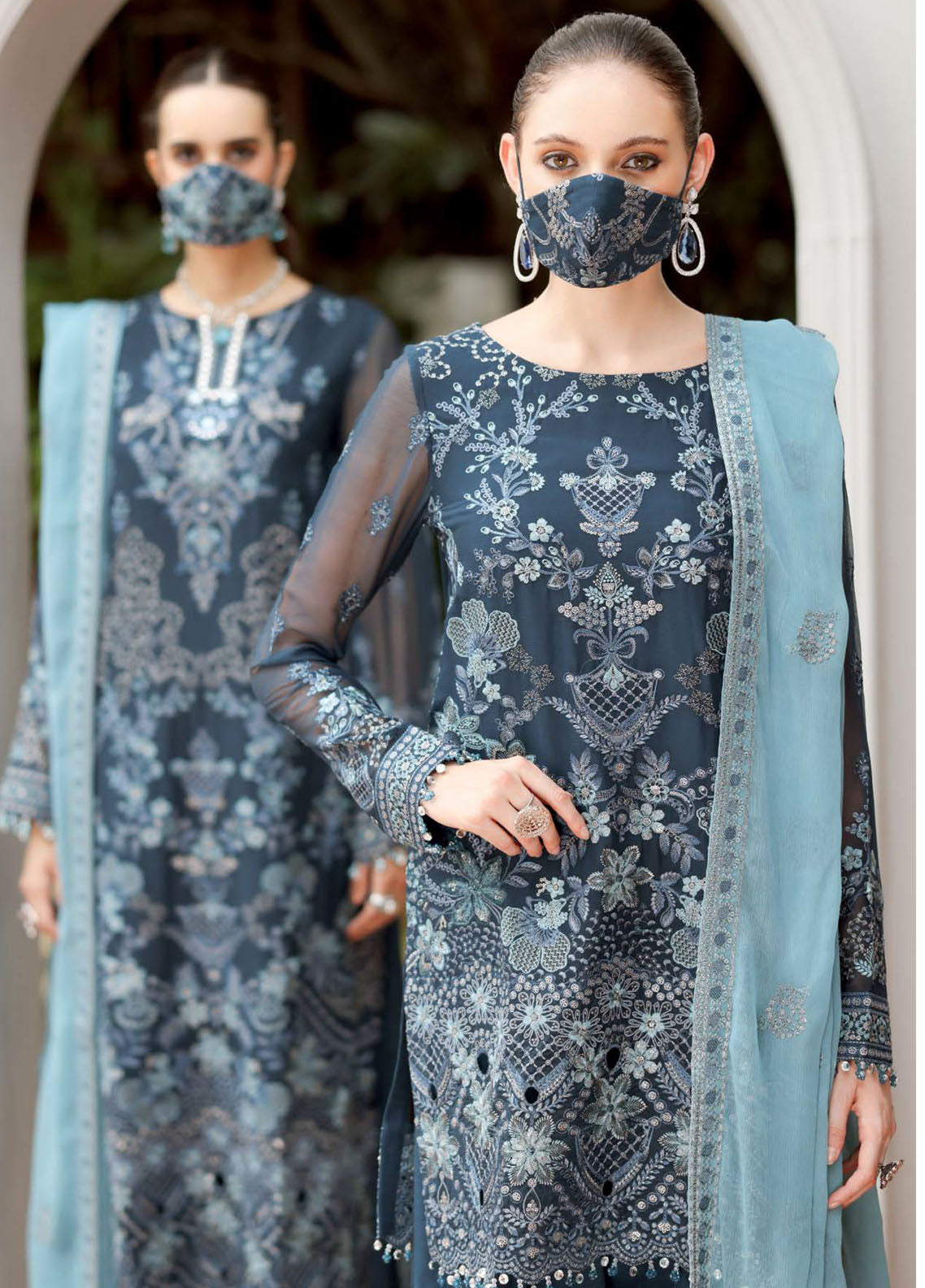 Naayab By Flossie Kuch Khas Embroidered Chiffon 3 Piece Unstitched Suit FL25NV1 D-K-108 Naayab By Flossie Kuch Khas Embroidered Chiffon 3 Piece Unstitched Suit FL25NV1 D-K-108