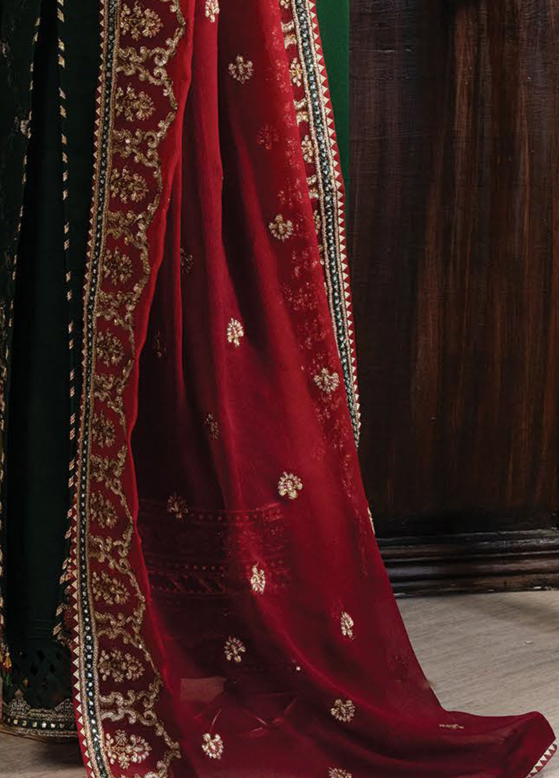 Naina By Imrozia Premium Embroidered Chiffon 3 Piece Unstitched Suit IMP24N I-194 NAFAY Naina By Imrozia Premium Embroidered Chiffon 3 Piece Unstitched Suit IMP24N I-194 NAFAY