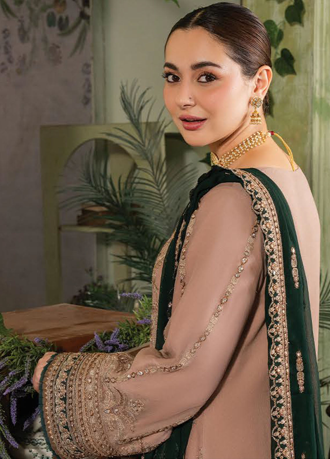 Naina By Imrozia Premium Embroidered Chiffon 3 Piece Unstitched Suit IMP24N I-195 GUL Naina By Imrozia Premium Embroidered Chiffon 3 Piece Unstitched Suit IMP24N I-195 GUL