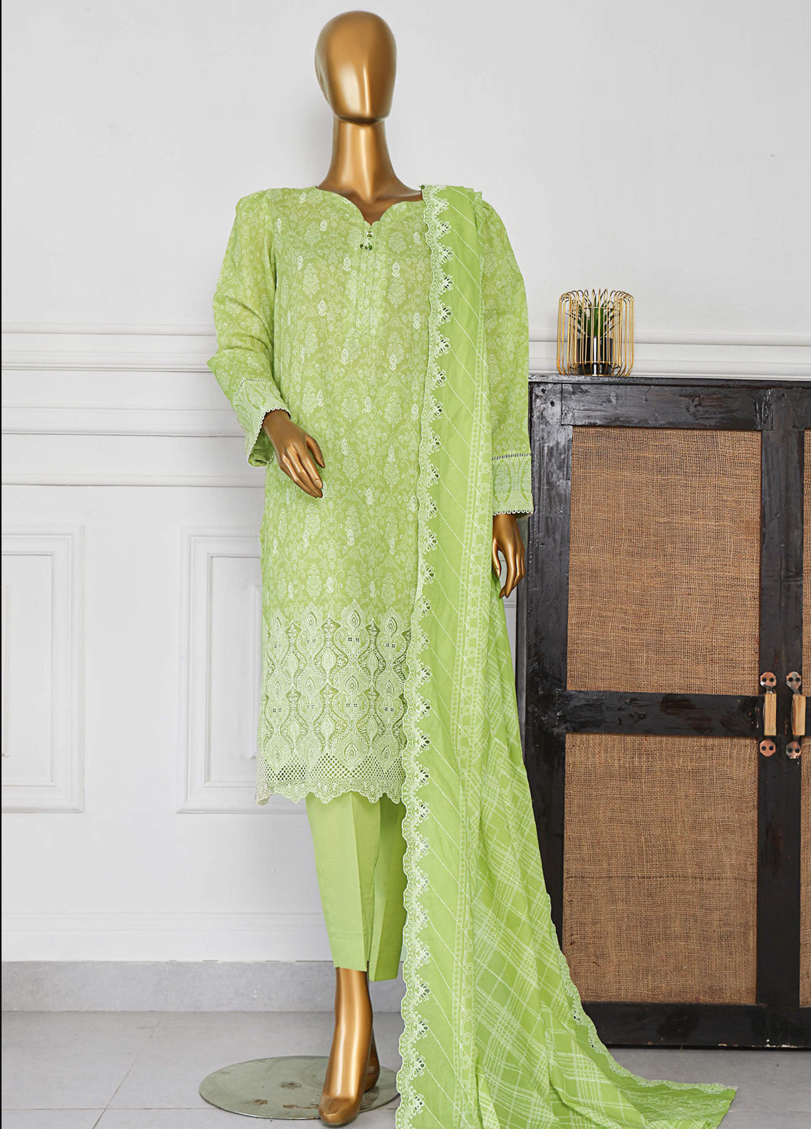 Nakshkari By HZ Textile Embroidered lawn 3 Piece Unstitched Suit HZ25NE NKE-961 Nakshkari By HZ Textile Embroidered lawn 3 Piece Unstitched Suit HZ25NE NKE-961