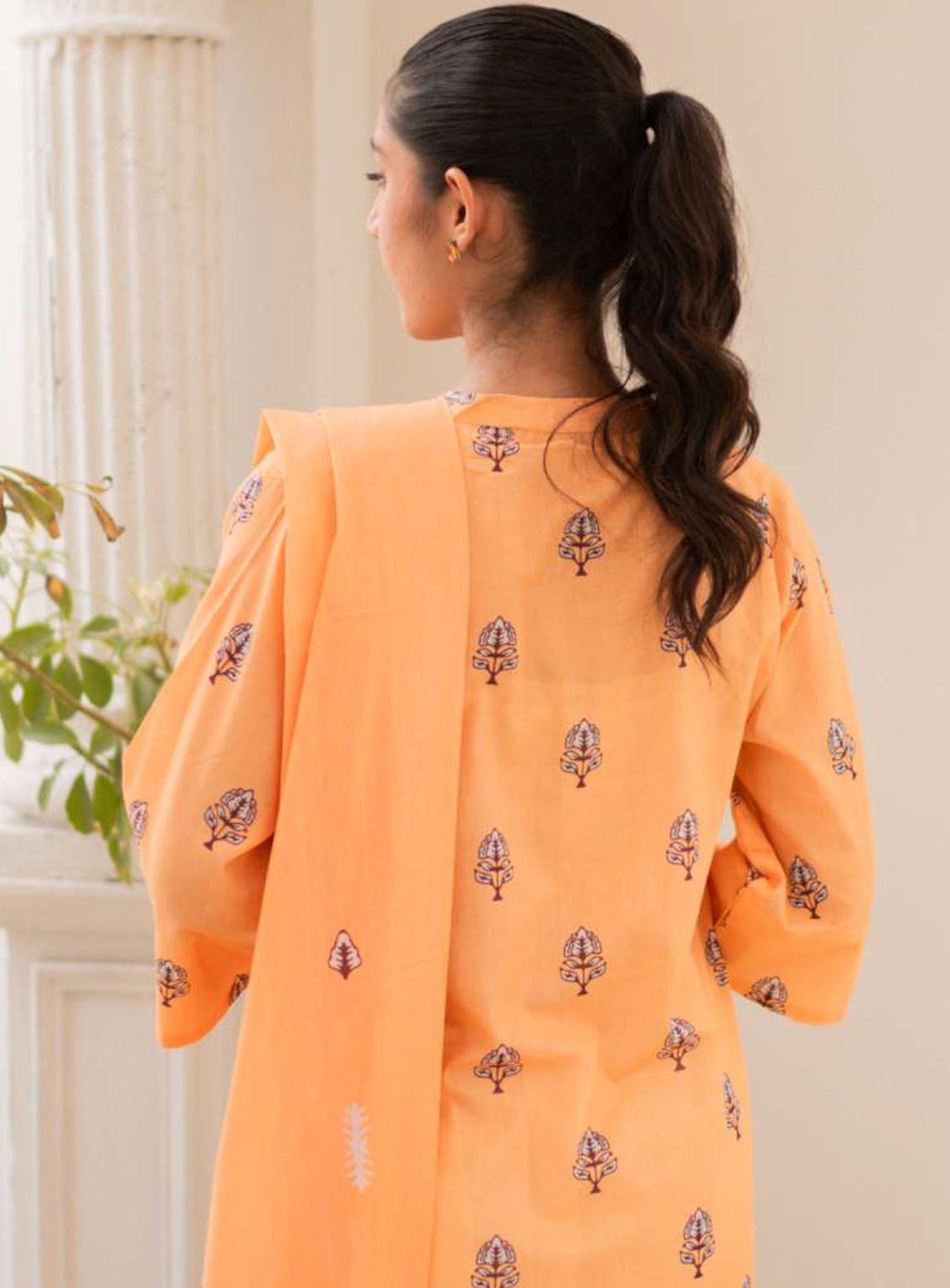 Naqsh By Rashid Textile Embroidered Lawn 3 Piece Unstitched Suit RT24NEL D-8481 Naqsh By Rashid Textile Embroidered Lawn 3 Piece Unstitched Suit RT24NEL D-8481