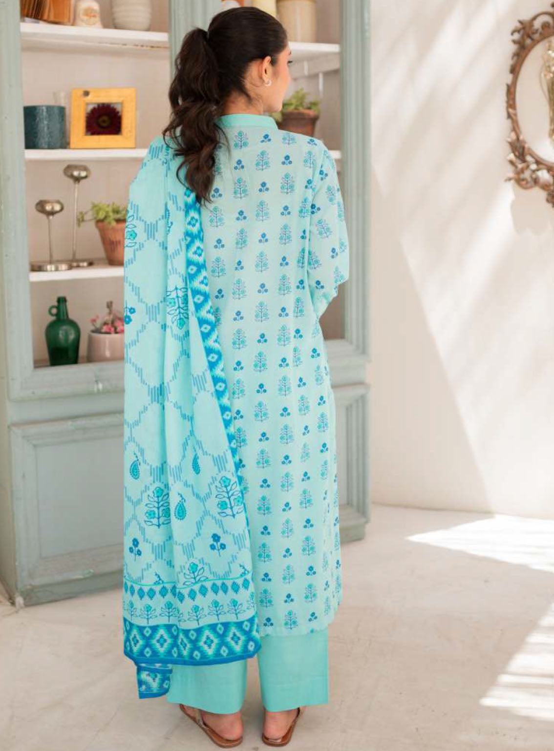 Naqsh By Rashid Textile Embroidered Lawn 3 Piece Unstitched Suit RT24NEL D-8482 Naqsh By Rashid Textile Embroidered Lawn 3 Piece Unstitched Suit RT24NEL D-8482
