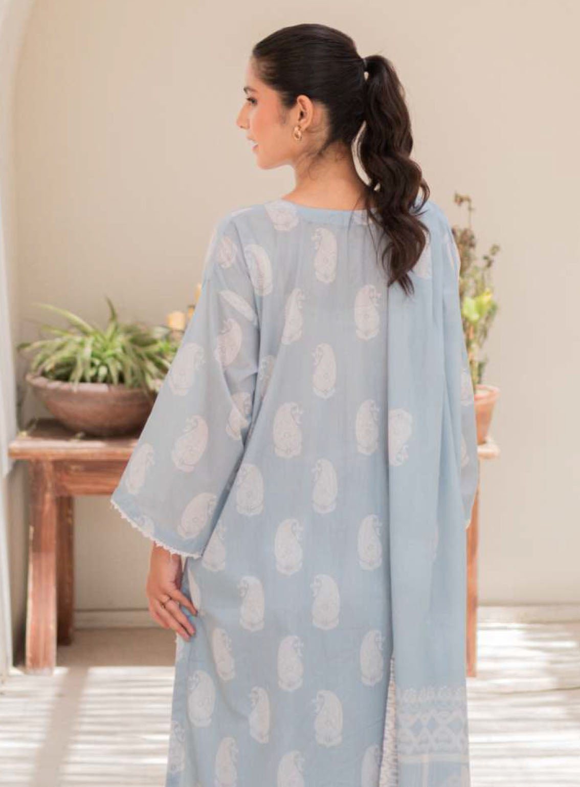 Naqsh By Rashid Textile Embroidered Lawn 3 Piece Unstitched Suit RT24NEL D-8488 Naqsh By Rashid Textile Embroidered Lawn 3 Piece Unstitched Suit RT24NEL D-8488