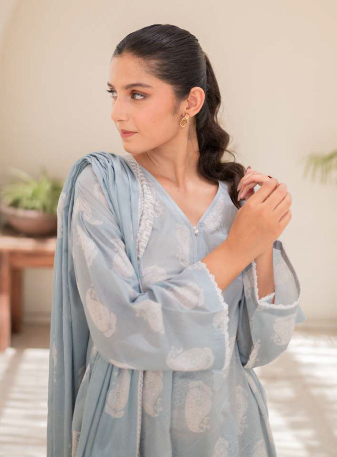 Naqsh By Rashid Textile Embroidered Lawn 3 Piece Unstitched Suit RT24NEL D-8488 Naqsh By Rashid Textile Embroidered Lawn 3 Piece Unstitched Suit RT24NEL D-8488