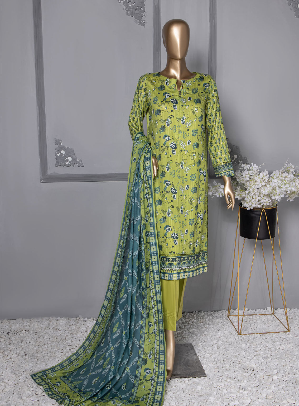 Nayab By HZ Textile Digital Printed Doriya Lawn 3 Piece Unstitched Suit HZ24NDV2 NPD-27 Nayab By HZ Textile Digital Printed Doriya Lawn 3 Piece Unstitched Suit HZ24NDV2 NPD-27