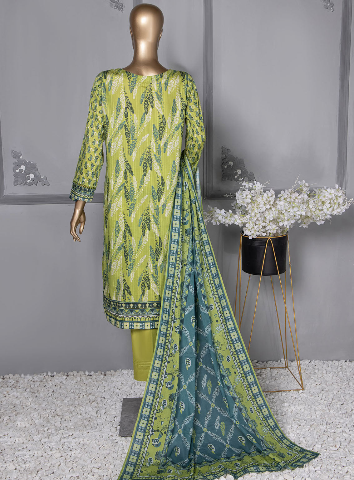 Nayab By HZ Textile Digital Printed Doriya Lawn 3 Piece Unstitched Suit HZ24NDV2 NPD-27 Nayab By HZ Textile Digital Printed Doriya Lawn 3 Piece Unstitched Suit HZ24NDV2 NPD-27
