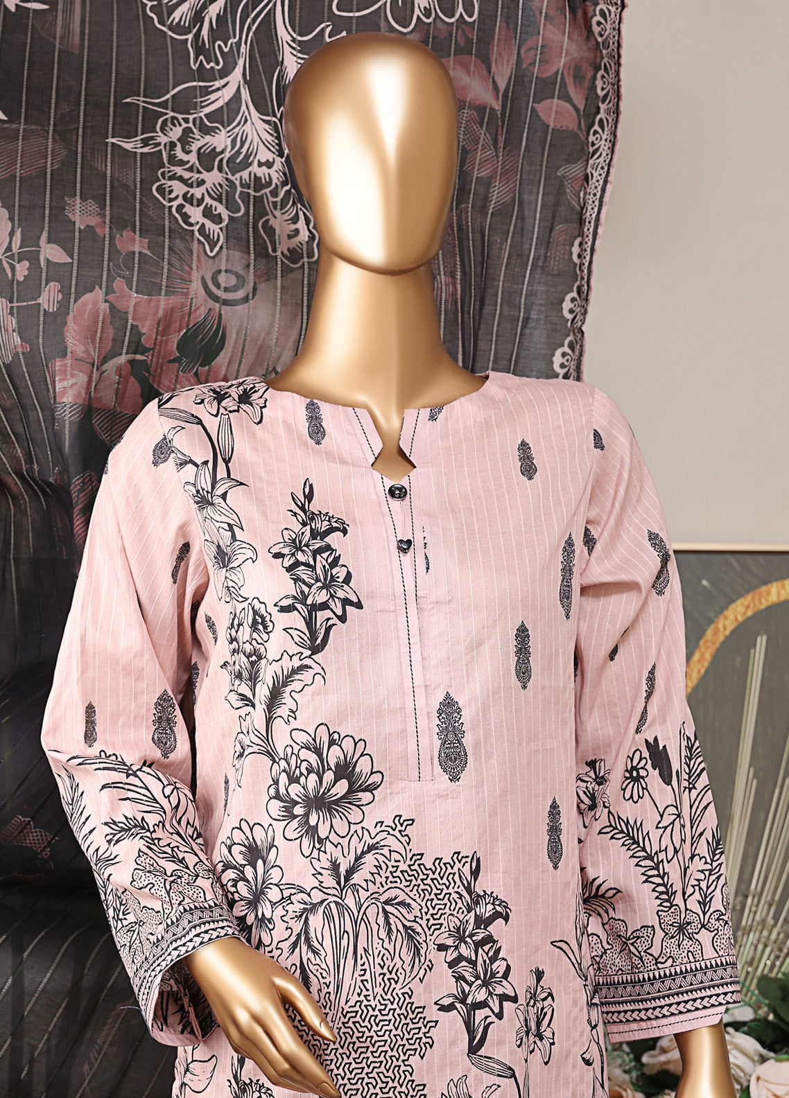 Nayab By HZ Textile Digital Printed Lawn 3 Piece Unstitched Suit HZ25NV2 NPD-01 Nayab By HZ Textile Digital Printed Lawn 3 Piece Unstitched Suit HZ25NV2 NPD-01