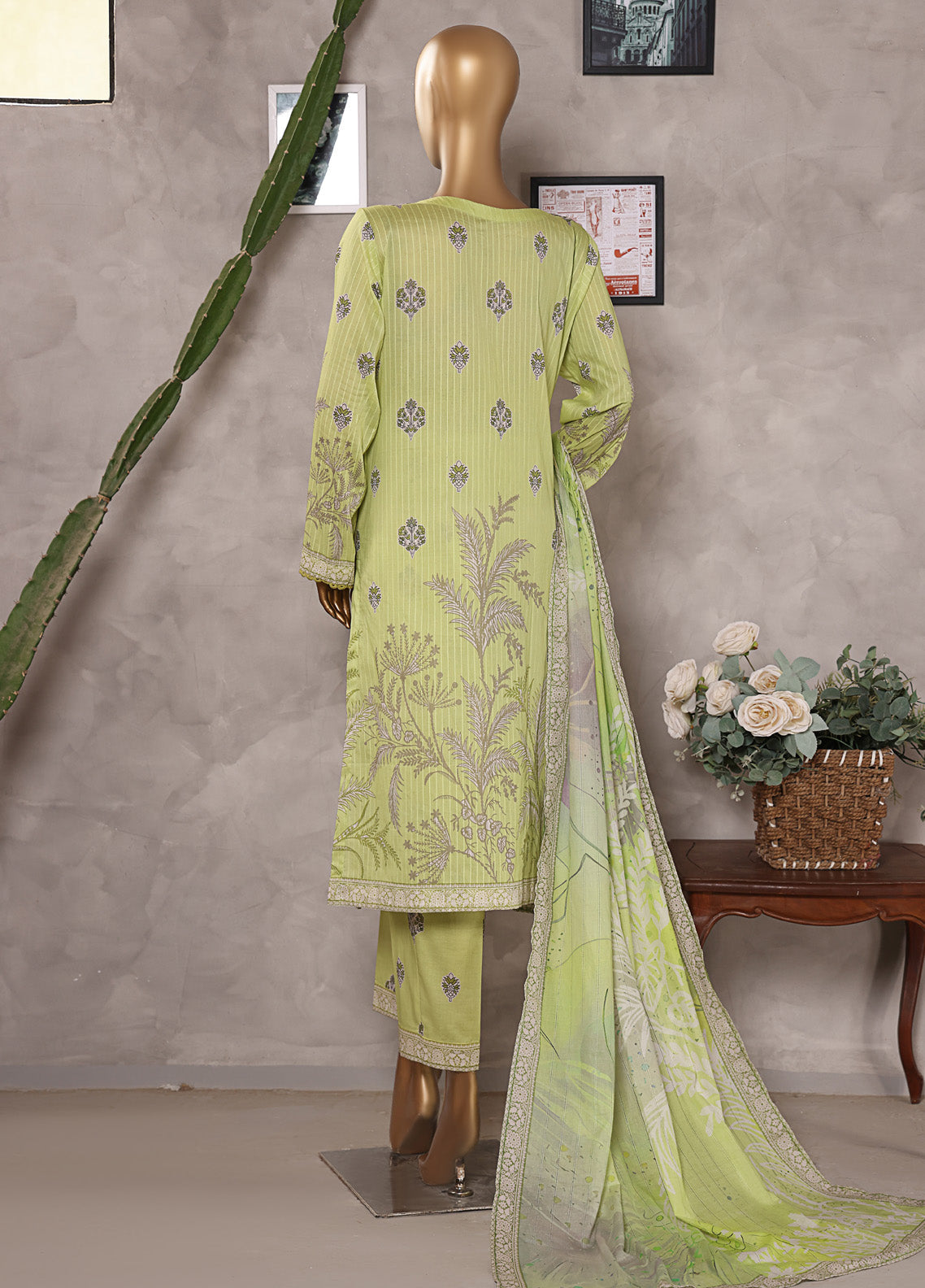 Nayab By HZ Textile Digital Printed Lawn 3 Piece Unstitched Suit HZ25NV2 NPD-06 Nayab By HZ Textile Digital Printed Lawn 3 Piece Unstitched Suit HZ25NV2 NPD-06
