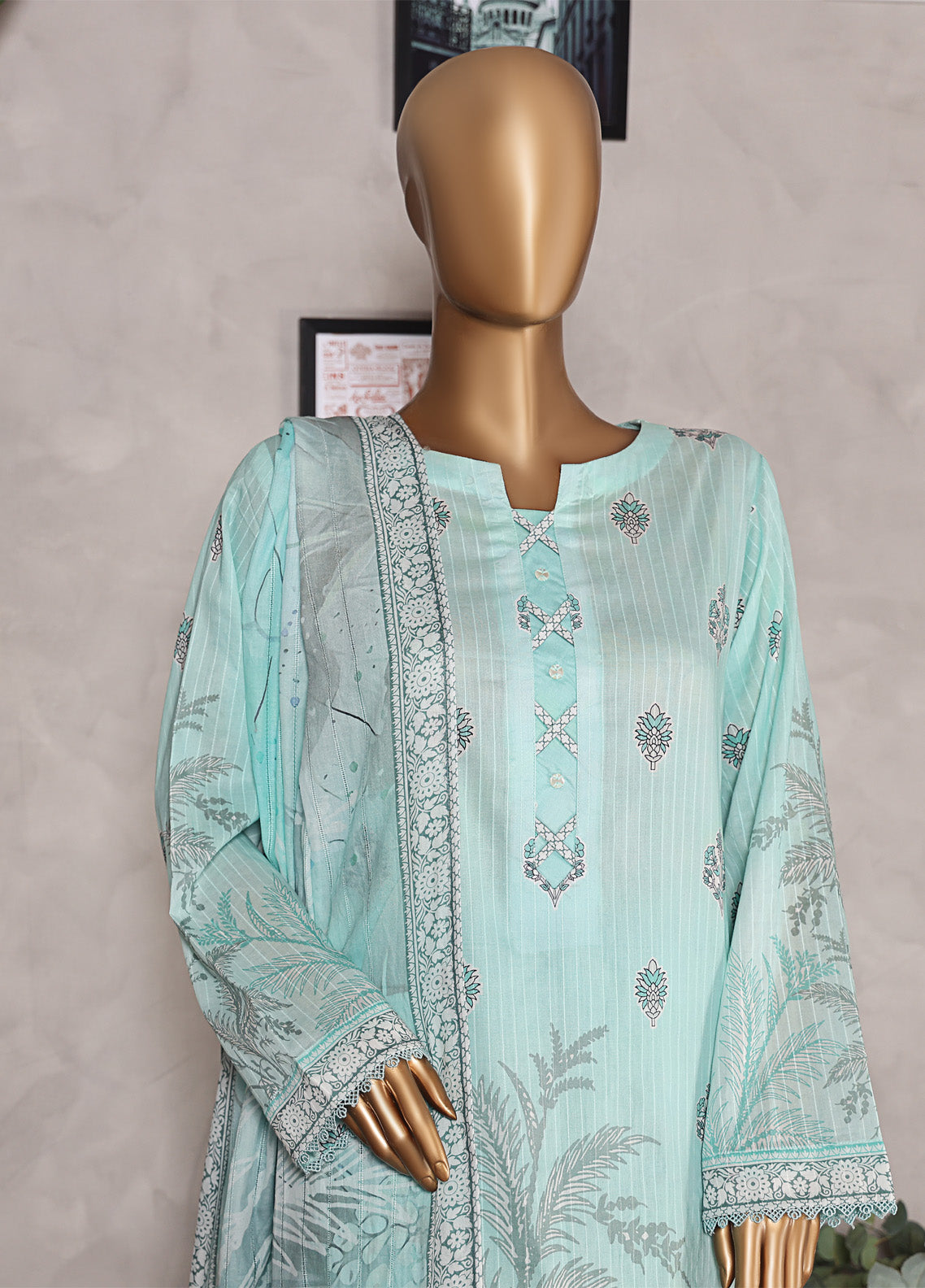 Nayab By HZ Textile Digital Printed Lawn 3 Piece Unstitched Suit HZ25NV2 NPD-07 Nayab By HZ Textile Digital Printed Lawn 3 Piece Unstitched Suit HZ25NV2 NPD-07