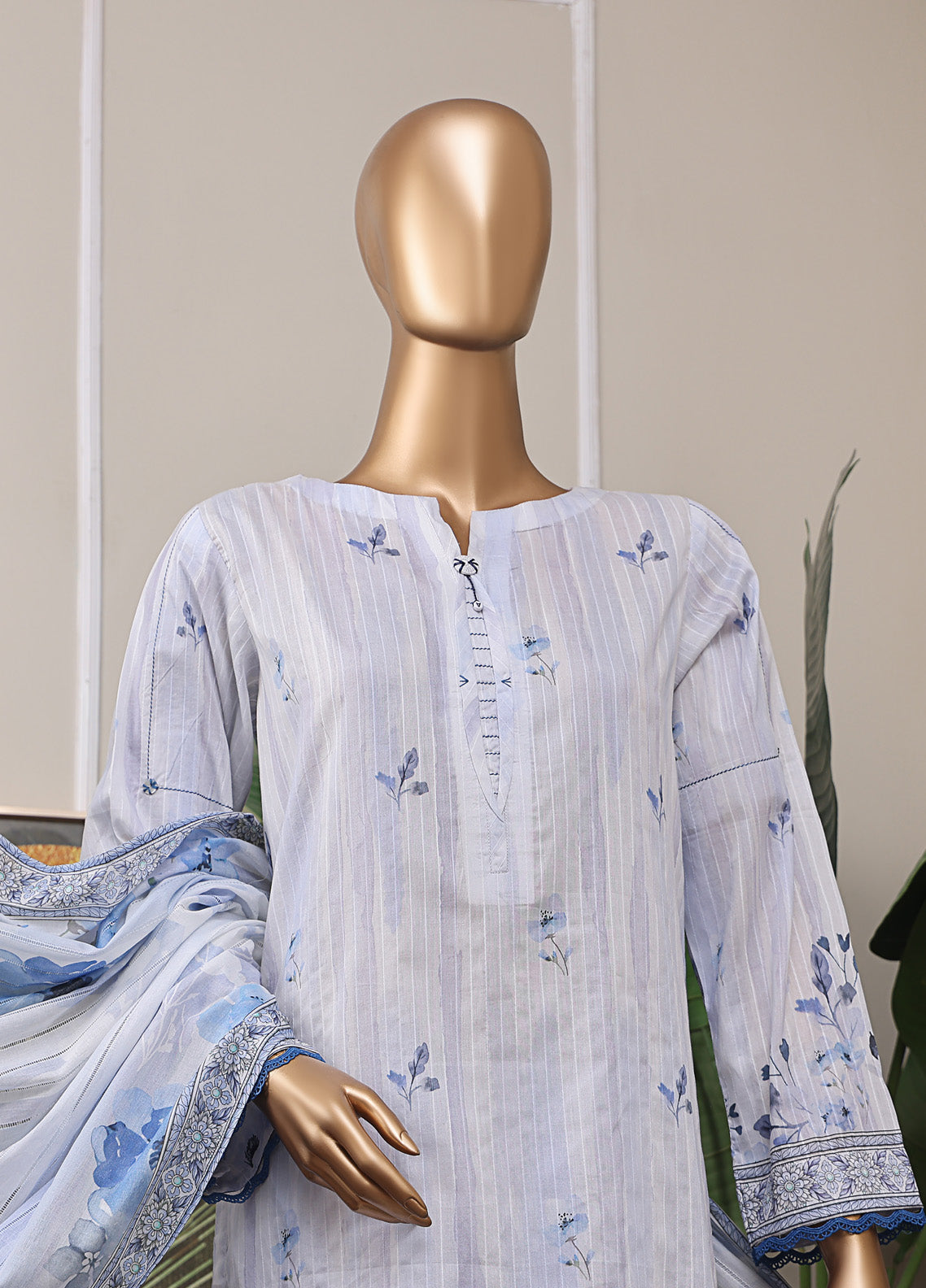 Nayab By HZ Textile Digital Printed Lawn 3 Piece Unstitched Suit HZ25NV2 NPD-10 Nayab By HZ Textile Digital Printed Lawn 3 Piece Unstitched Suit HZ25NV2 NPD-10