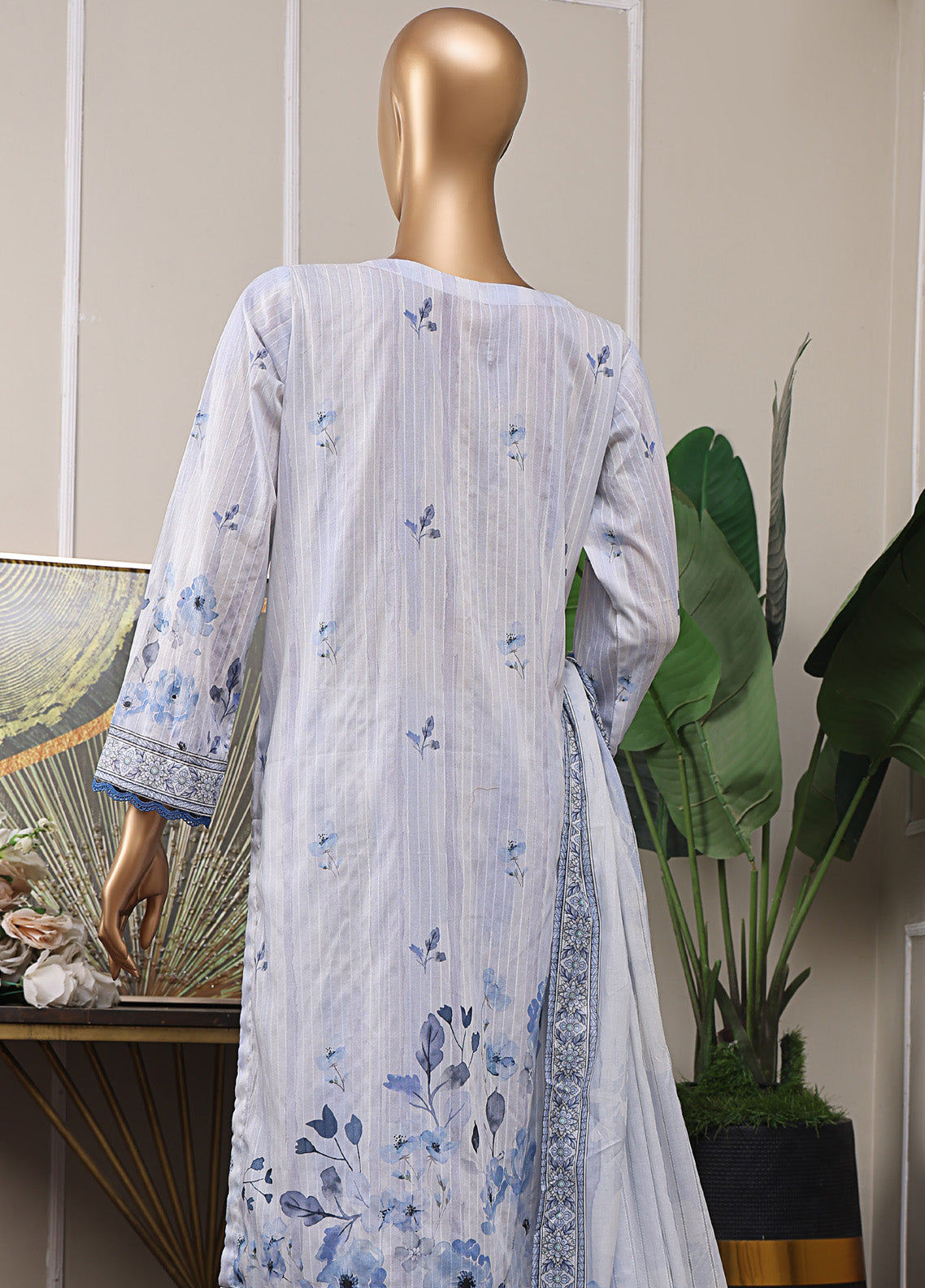 Nayab By HZ Textile Digital Printed Lawn 3 Piece Unstitched Suit HZ25NV2 NPD-10 Nayab By HZ Textile Digital Printed Lawn 3 Piece Unstitched Suit HZ25NV2 NPD-10