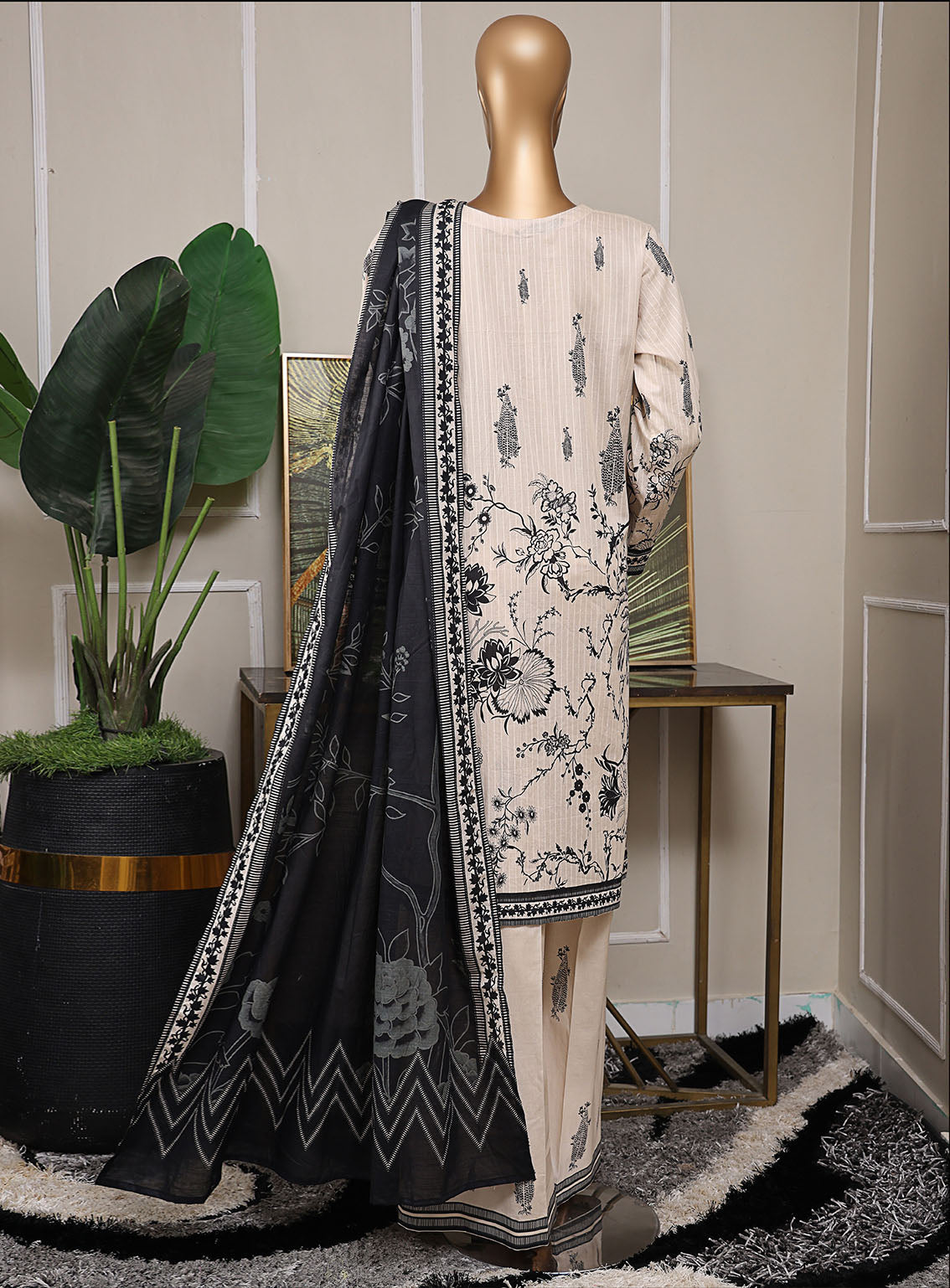 Nayab By HZ Textile Embroidered Cotton Lawn 3 Piece Unstitched Suit HZ25NPEDV3 NPE-04 Nayab By HZ Textile Embroidered Cotton Lawn 3 Piece Unstitched Suit HZ25NPEDV3 NPE-04