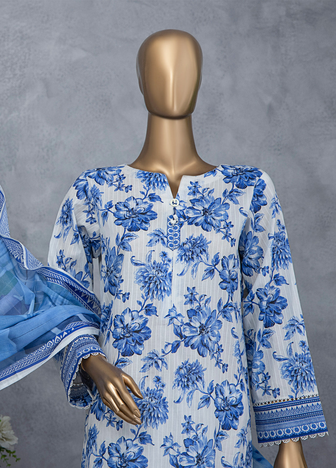 Nayab By HZ Textile Embroidered Lawn 3 Piece Unstitched Suit HZ25NEV3 NPE-02 Nayab By HZ Textile Embroidered Lawn 3 Piece Unstitched Suit HZ25NEV3 NPE-02