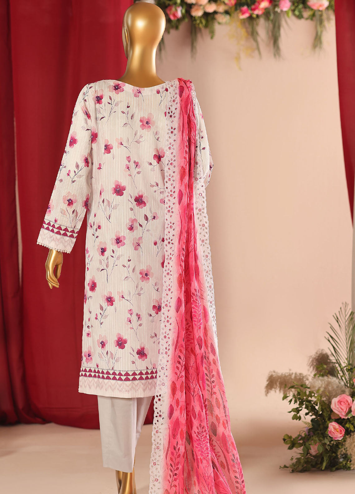 Nayab By HZ Textiles Printkari Embroidered Lawn 3 Piece Unstitched Suit HZ26NPE D-NPE-06 Nayab By HZ Textiles Printkari Embroidered Lawn 3 Piece Unstitched Suit HZ26NPE D-NPE-06