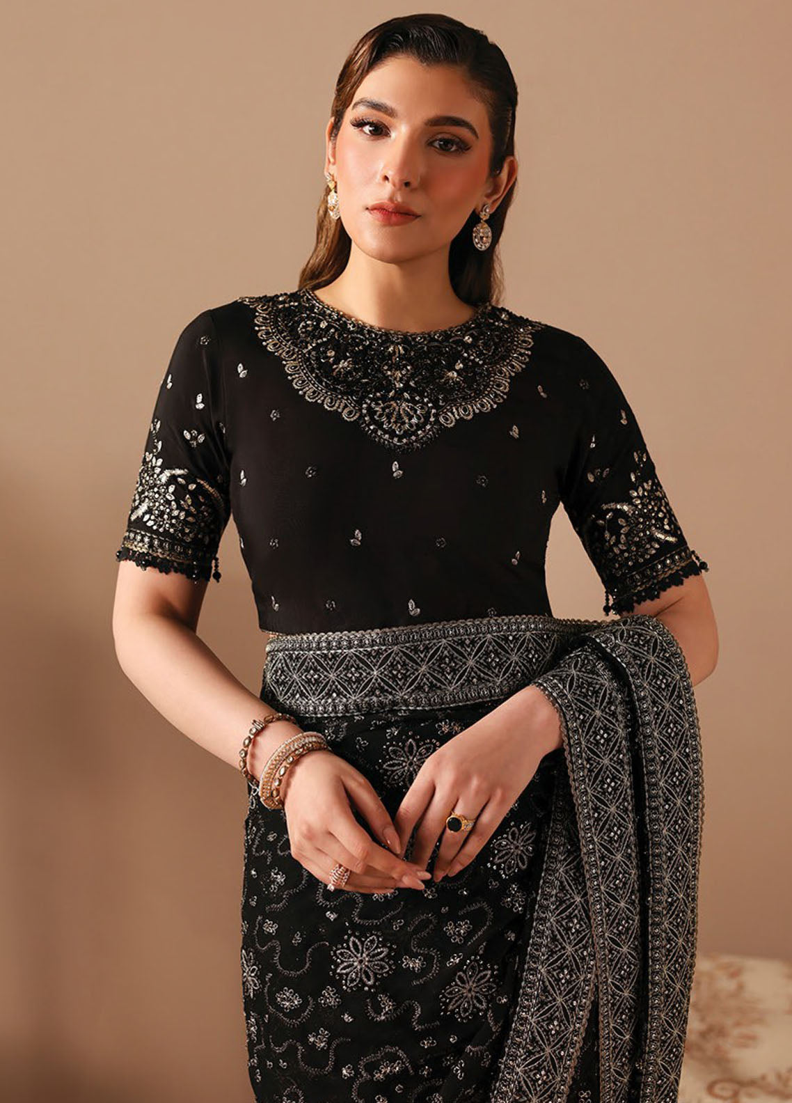 Neorah By Xenia Luxury Embroidered Chiffon Unstitched Saree XE26NL D-10 QAILAH Neorah By Xenia Luxury Embroidered Chiffon Unstitched Saree XE26NL D-10 QAILAH