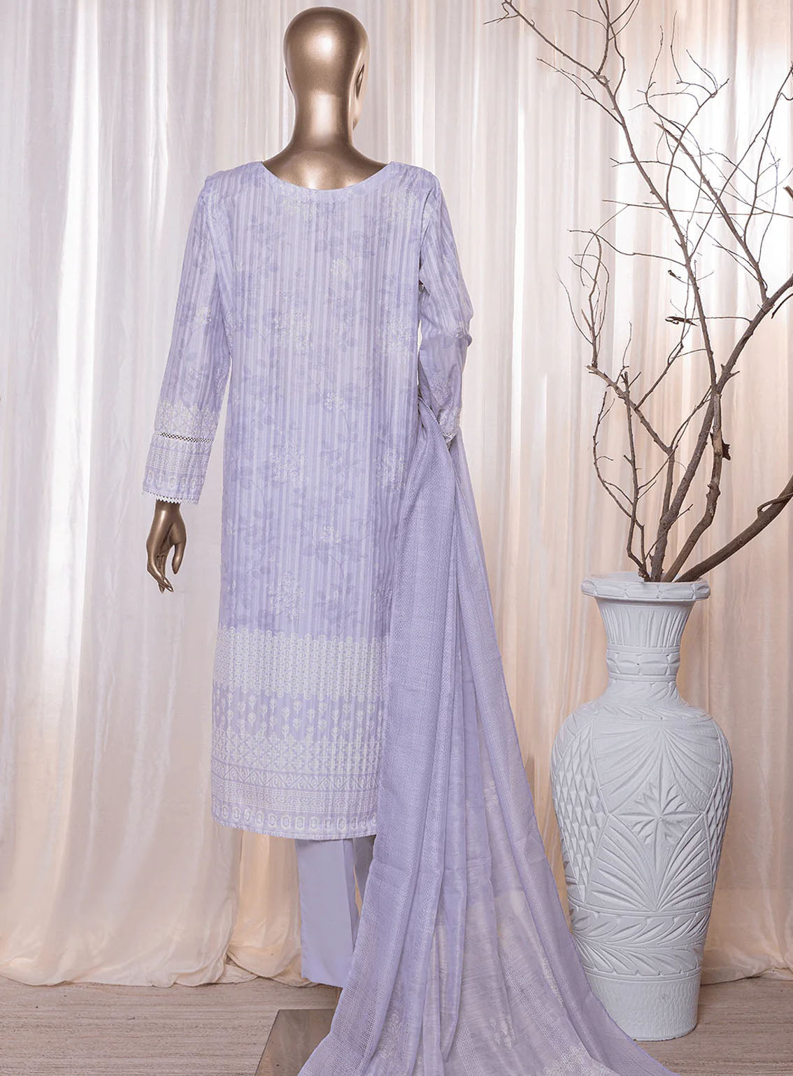 Ninokara By HZ Textile Digital Printed Lawn 3 Piece Unstitched Suit HZ24NK NP-202 Ninokara By HZ Textile Digital Printed Lawn 3 Piece Unstitched Suit HZ24NK NP-202