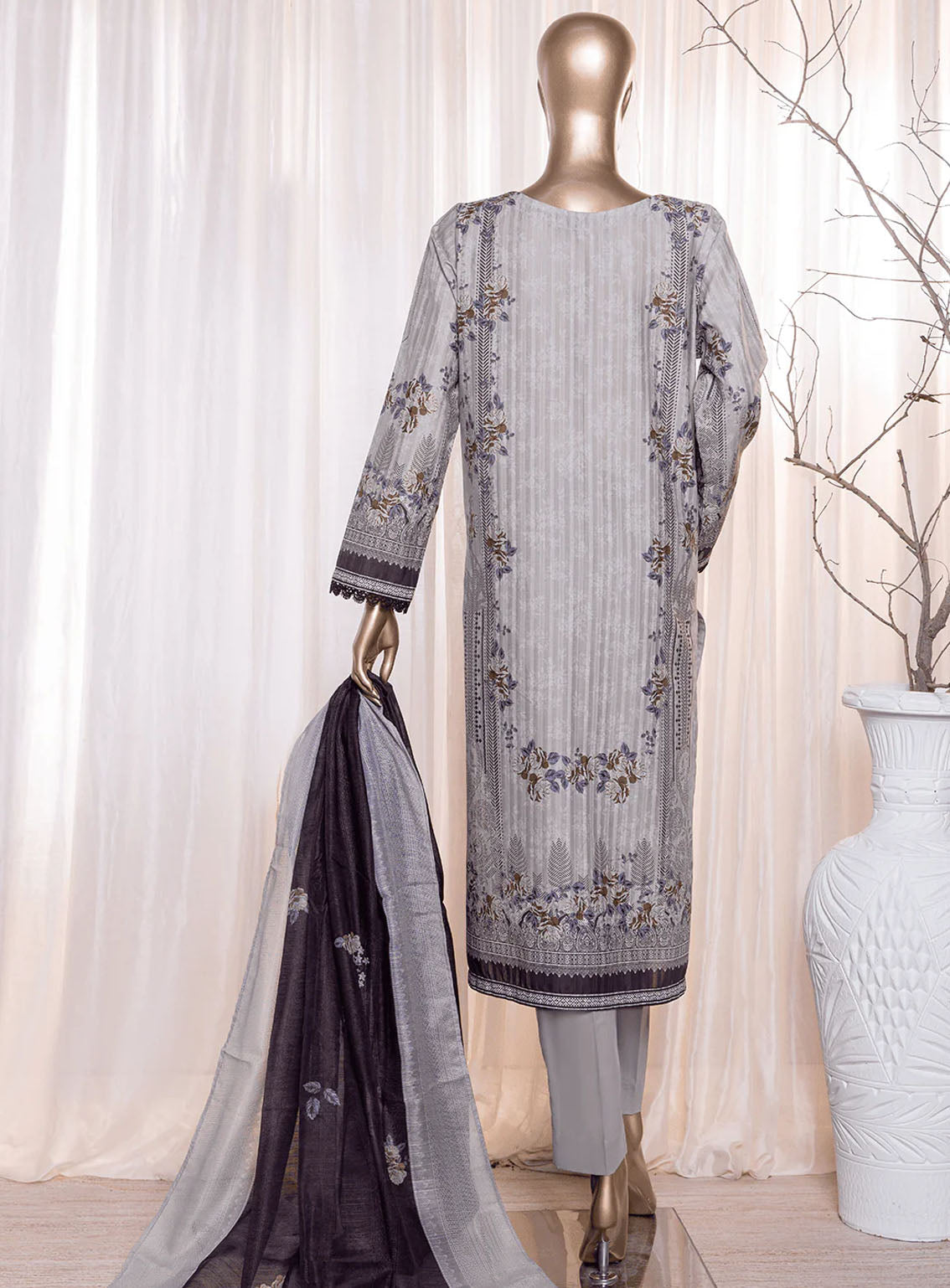 Ninokara By HZ Textile Digital Printed Lawn 3 Piece Unstitched Suit HZ24NK NP-205 Ninokara By HZ Textile Digital Printed Lawn 3 Piece Unstitched Suit HZ24NK NP-205