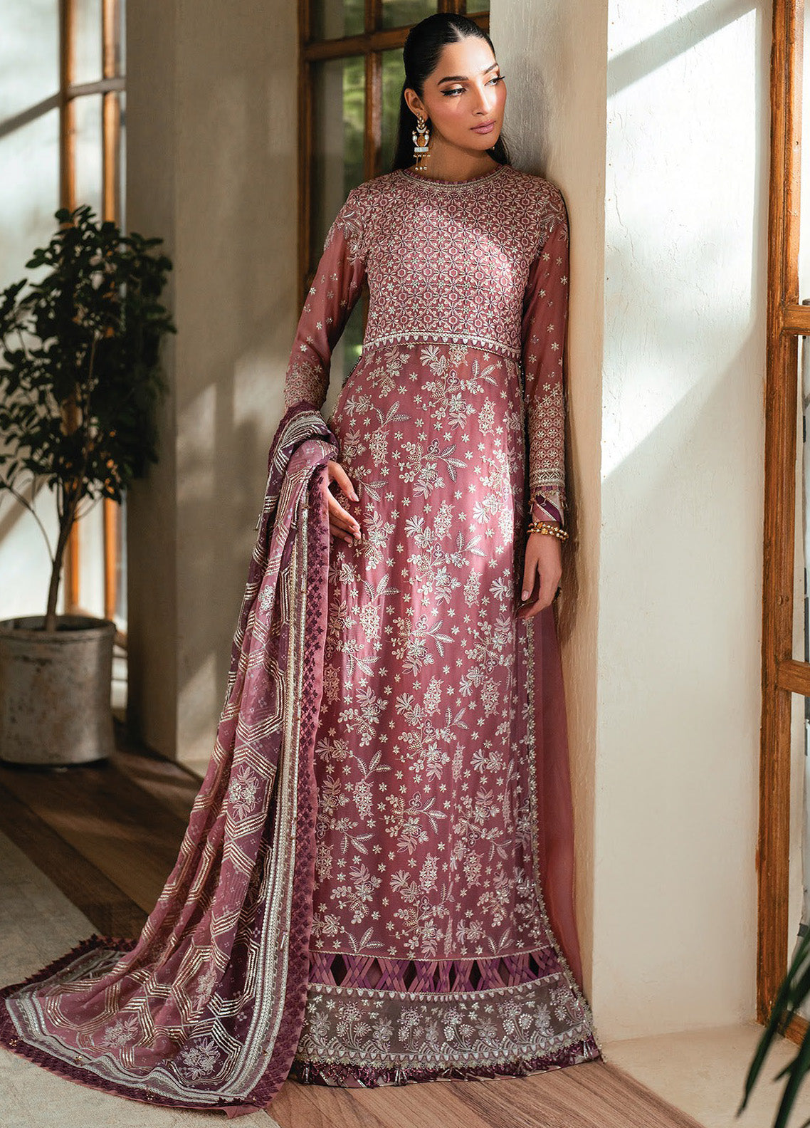 Niran By Xenia Embroidered Chiffon 3 Piece Unstitched Suit ZE24N D-06 LUMINA Niran By Xenia Embroidered Chiffon 3 Piece Unstitched Suit ZE24N D-06 LUMINA