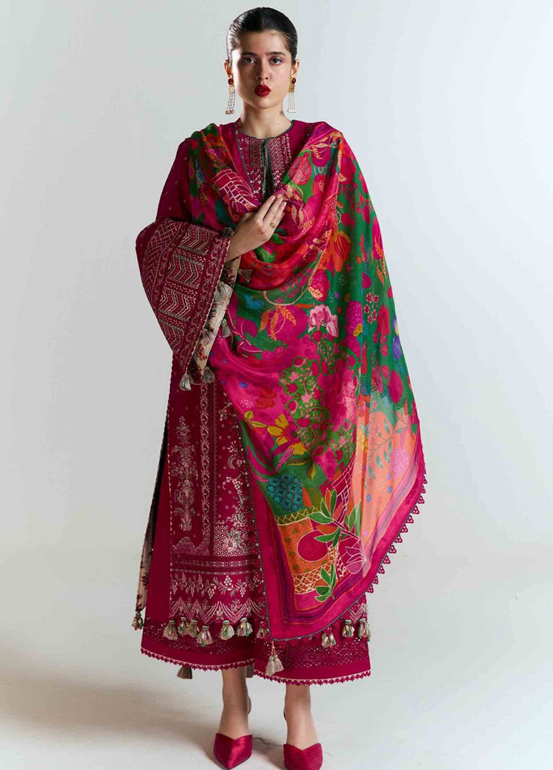Nirmal By Hussain Rehar Embroidered Lawn 3 Piece Unstitched Suit HR25N D-SAAHA Nirmal By Hussain Rehar Embroidered Lawn 3 Piece Unstitched Suit HR25N D-SAAHA