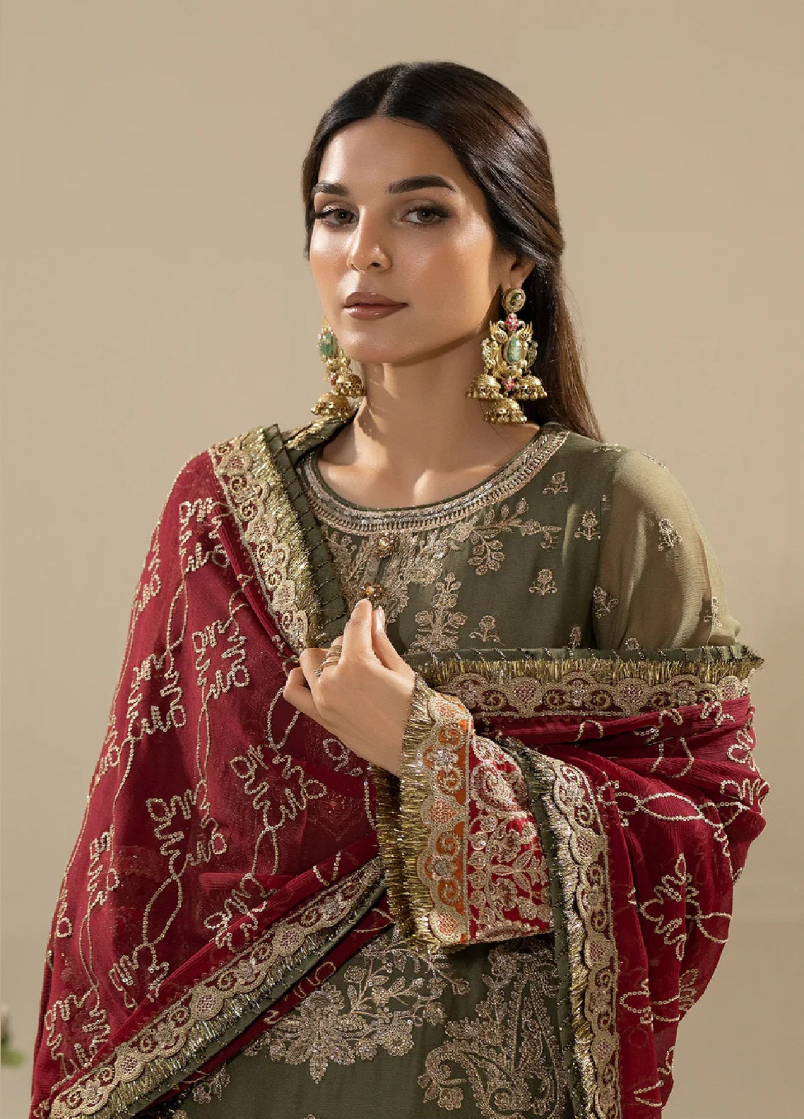 Nisha By Imrozia Embroidered Chiffon 3 Piece Unstitched Suit IM25NELC M-81 ALEHA Nisha By Imrozia Embroidered Chiffon 3 Piece Unstitched Suit IM25NELC M-81 ALEHA