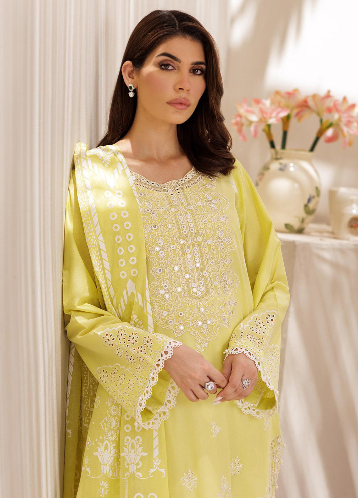 Nissa By RajBari Embroidered Lawn 3 Piece Unstitched Suit RB25N D-02 Nissa By RajBari Embroidered Lawn 3 Piece Unstitched Suit RB25N D-02