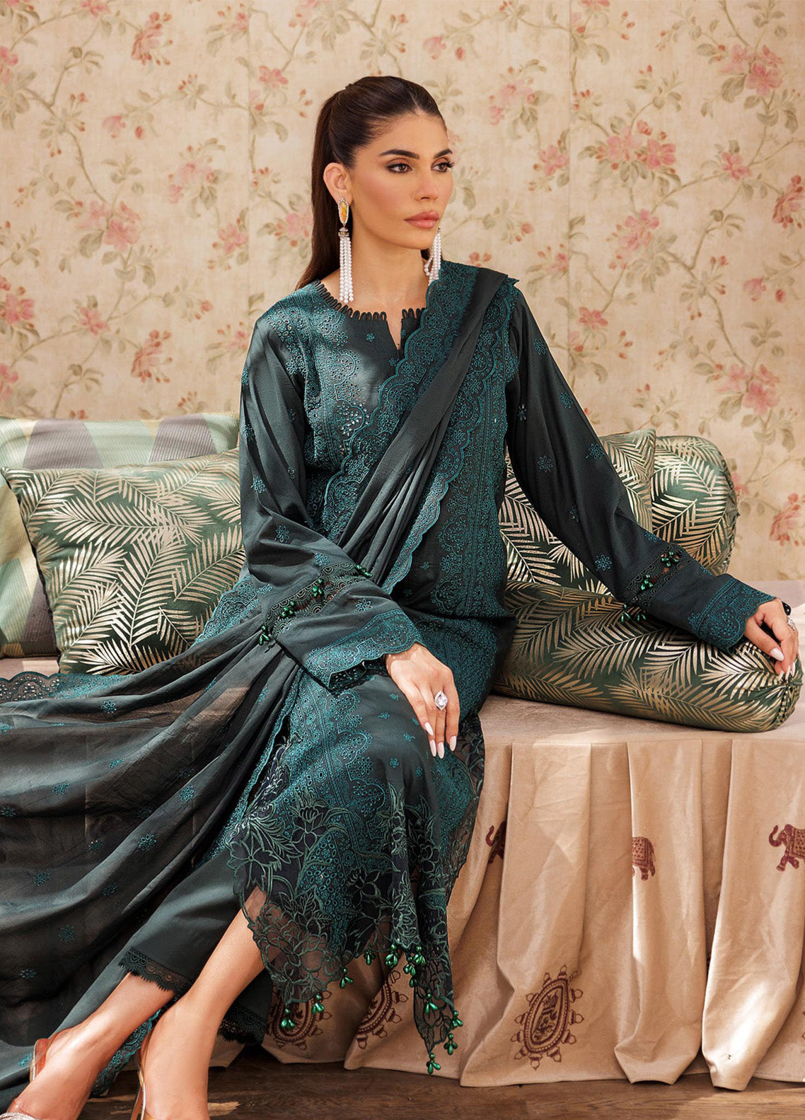 Nissa By RajBari Embroidered Lawn 3 Piece Unstitched Suit RB25N D-05 Nissa By RajBari Embroidered Lawn 3 Piece Unstitched Suit RB25N D-05