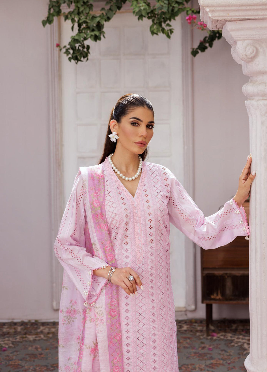 Nissa By RajBari Embroidered Lawn 3 Piece Unstitched Suit RB25N D-06 Nissa By RajBari Embroidered Lawn 3 Piece Unstitched Suit RB25N D-06