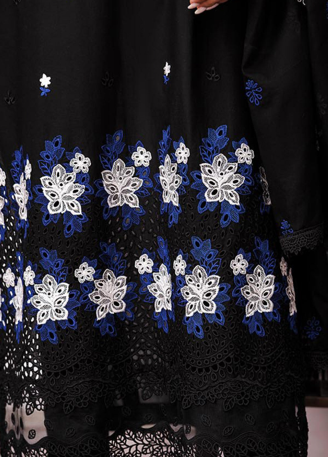 Nissa By RajBari Embroidered Lawn 3 Piece Unstitched Suit RB25N D-08 Nissa By RajBari Embroidered Lawn 3 Piece Unstitched Suit RB25N D-08