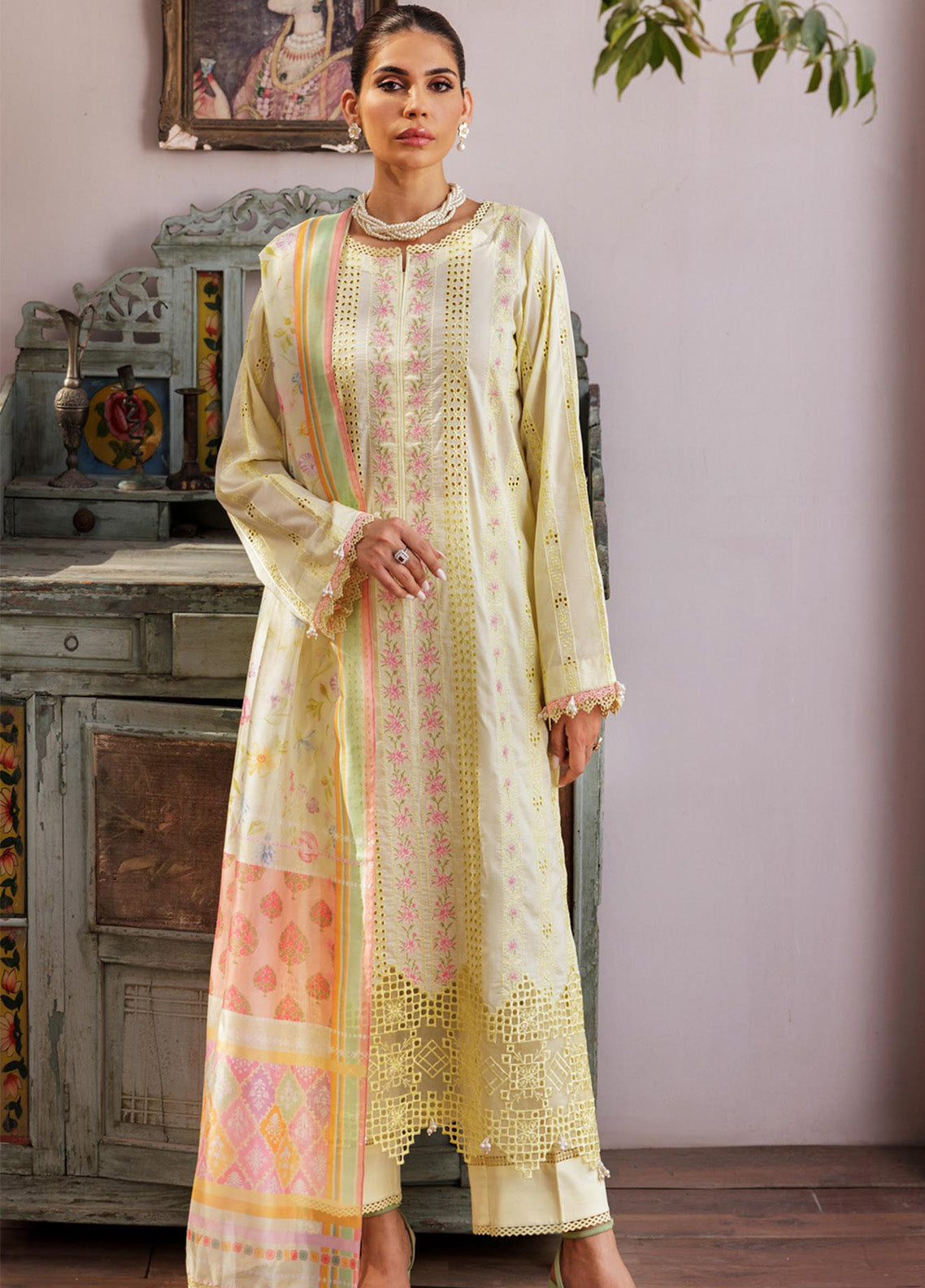 Nissa By RajBari Embroidered Lawn 3 Piece Unstitched Suit RB25N D-09 Nissa By RajBari Embroidered Lawn 3 Piece Unstitched Suit RB25N D-09