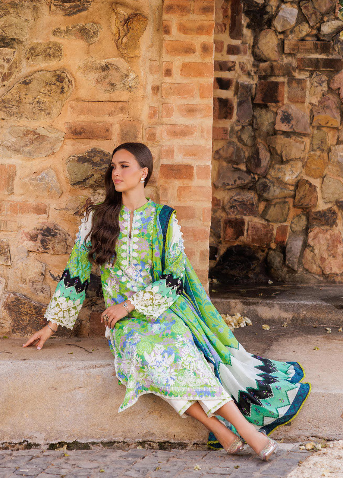 Nissa By RajBari Embroidered Lawn 3 Piece Unstitched Suit RB25NFS D-04 Nissa By RajBari Embroidered Lawn 3 Piece Unstitched Suit RB25NFS D-04