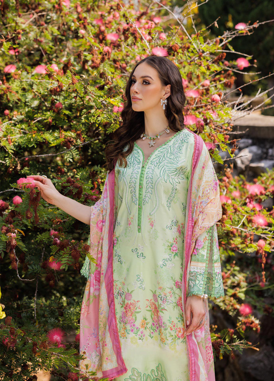 Nissa By RajBari Embroidered Lawn 3 Piece Unstitched Suit RB25NFS D-10 Nissa By RajBari Embroidered Lawn 3 Piece Unstitched Suit RB25NFS D-10