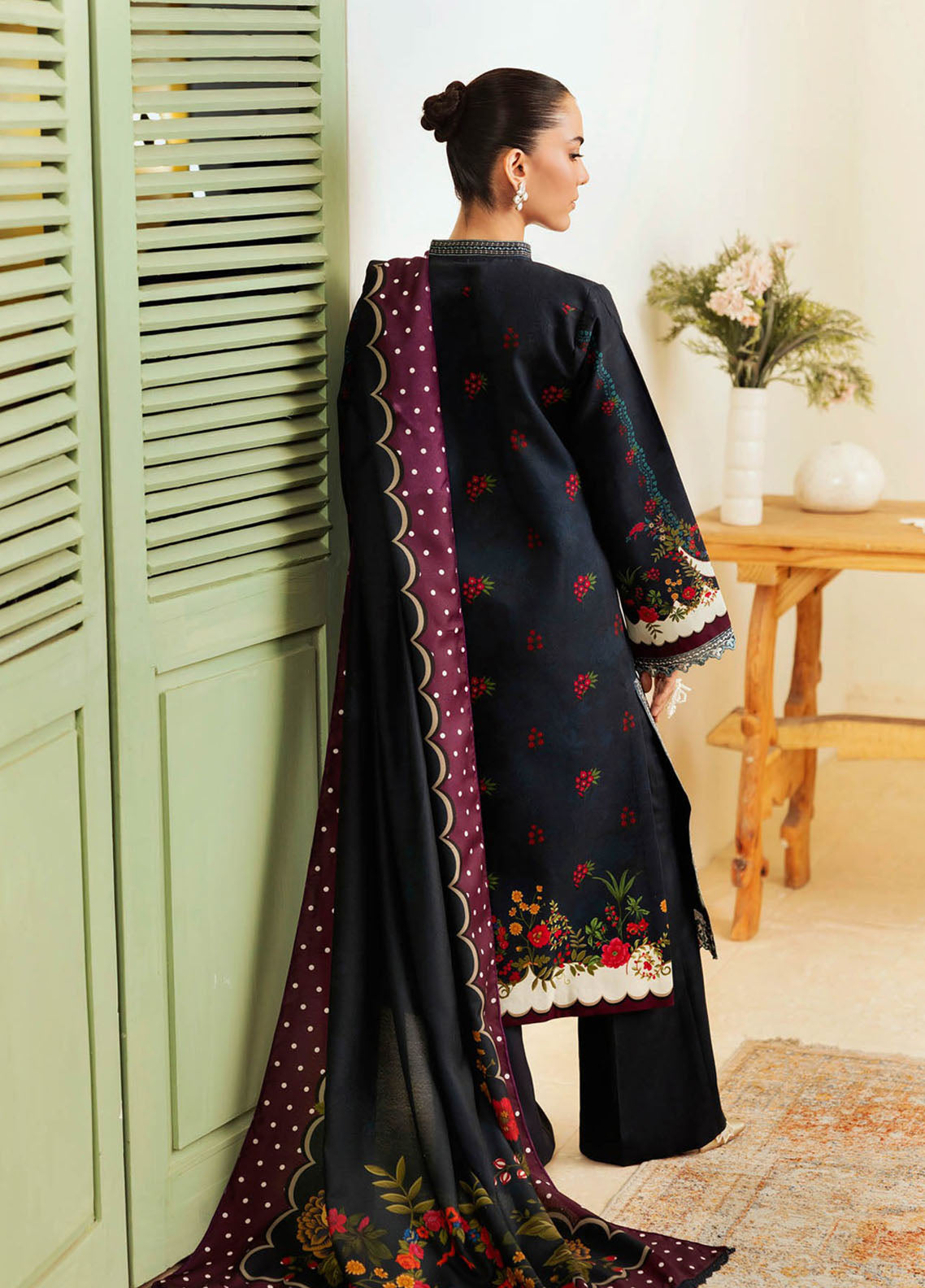 Nissa By Rajbari Floral Symphony Premium Embroidered Marina 3 Piece Unstitched Suit RB25NFS D-PM-02 Nissa By Rajbari Floral Symphony Premium Embroidered Marina 3 Piece Unstitched Suit RB25NFS D-PM-02