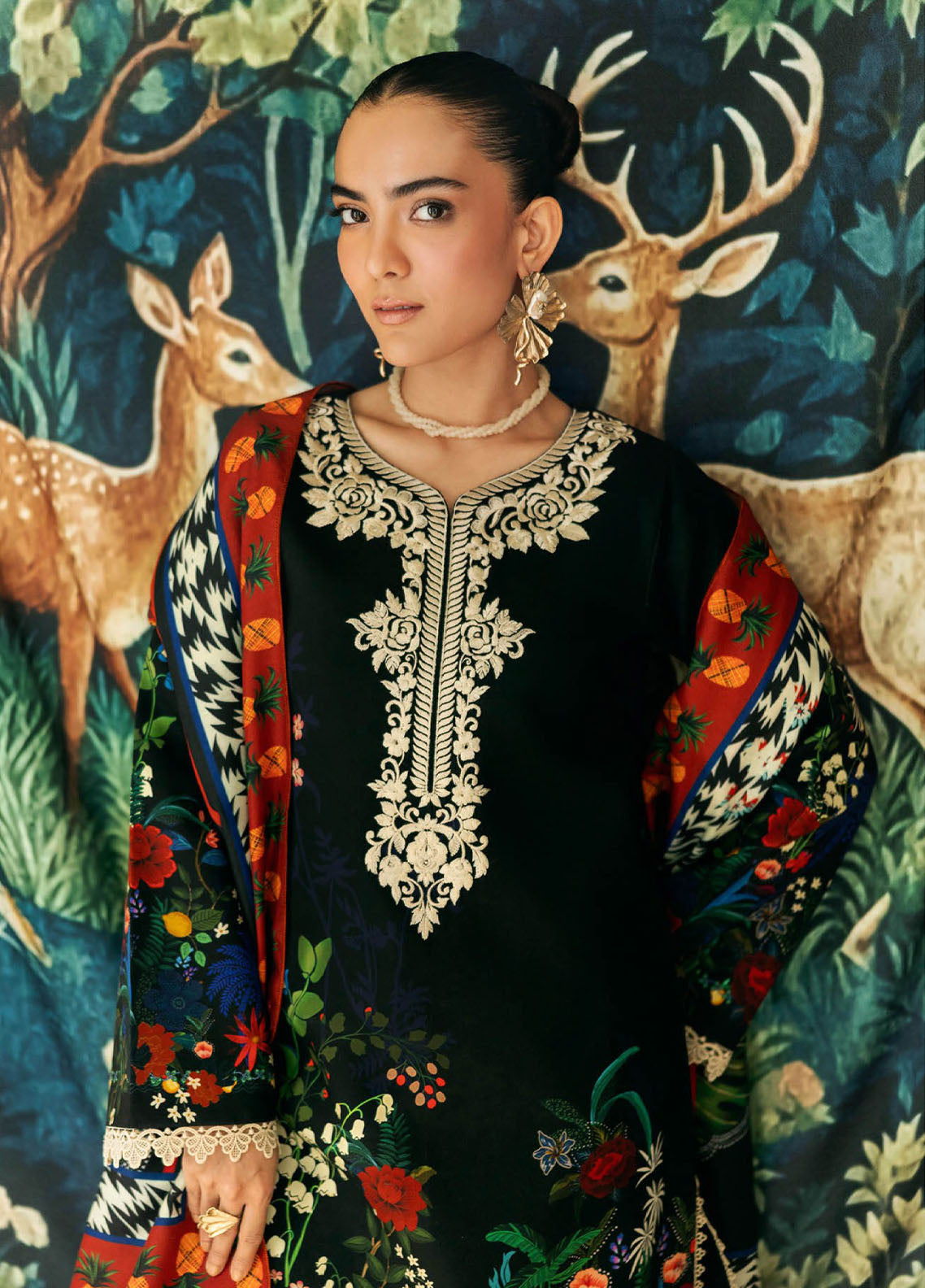 Nissa By Rajbari Floral Symphony Premium Embroidered Marina 3 Piece Unstitched Suit RB25NFS D-PM-11 Nissa By Rajbari Floral Symphony Premium Embroidered Marina 3 Piece Unstitched Suit RB25NFS D-PM-11