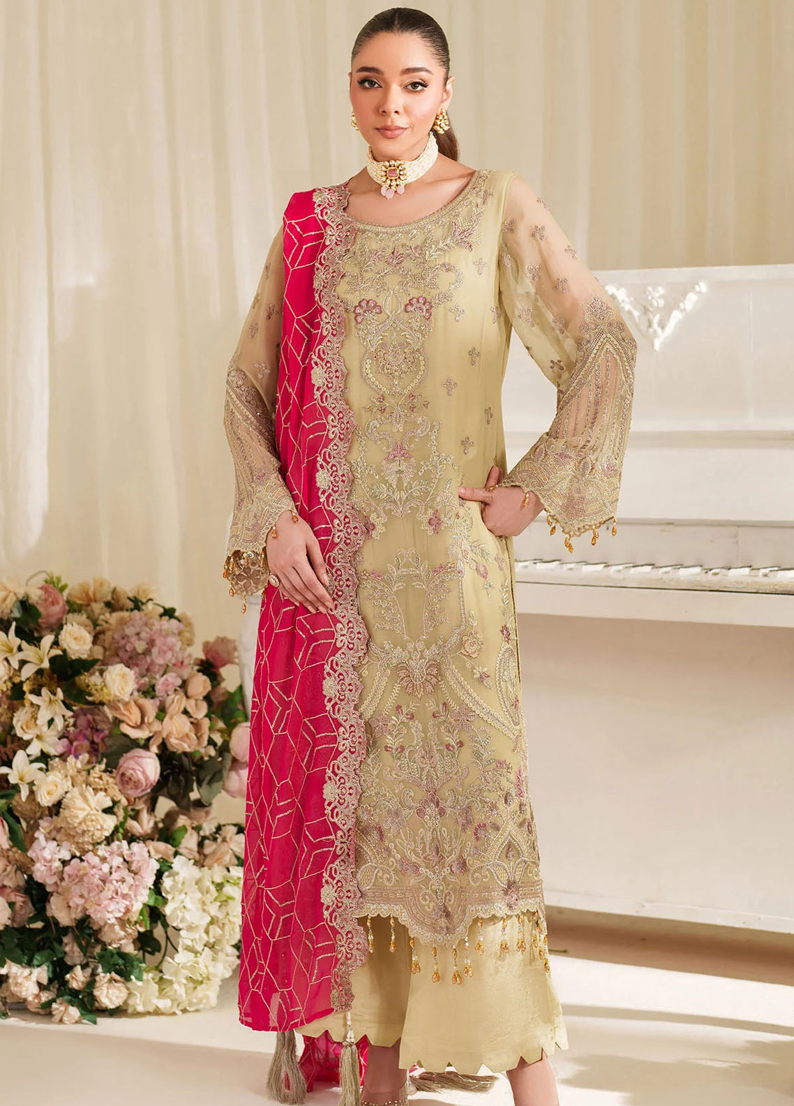 Noore By Imrozia Embroidered Chiffon 3 Piece Unstitched Suit IM25NLF D-M-95 DHALIA Noore By Imrozia Embroidered Chiffon 3 Piece Unstitched Suit IM25NLF D-M-95 DHALIA