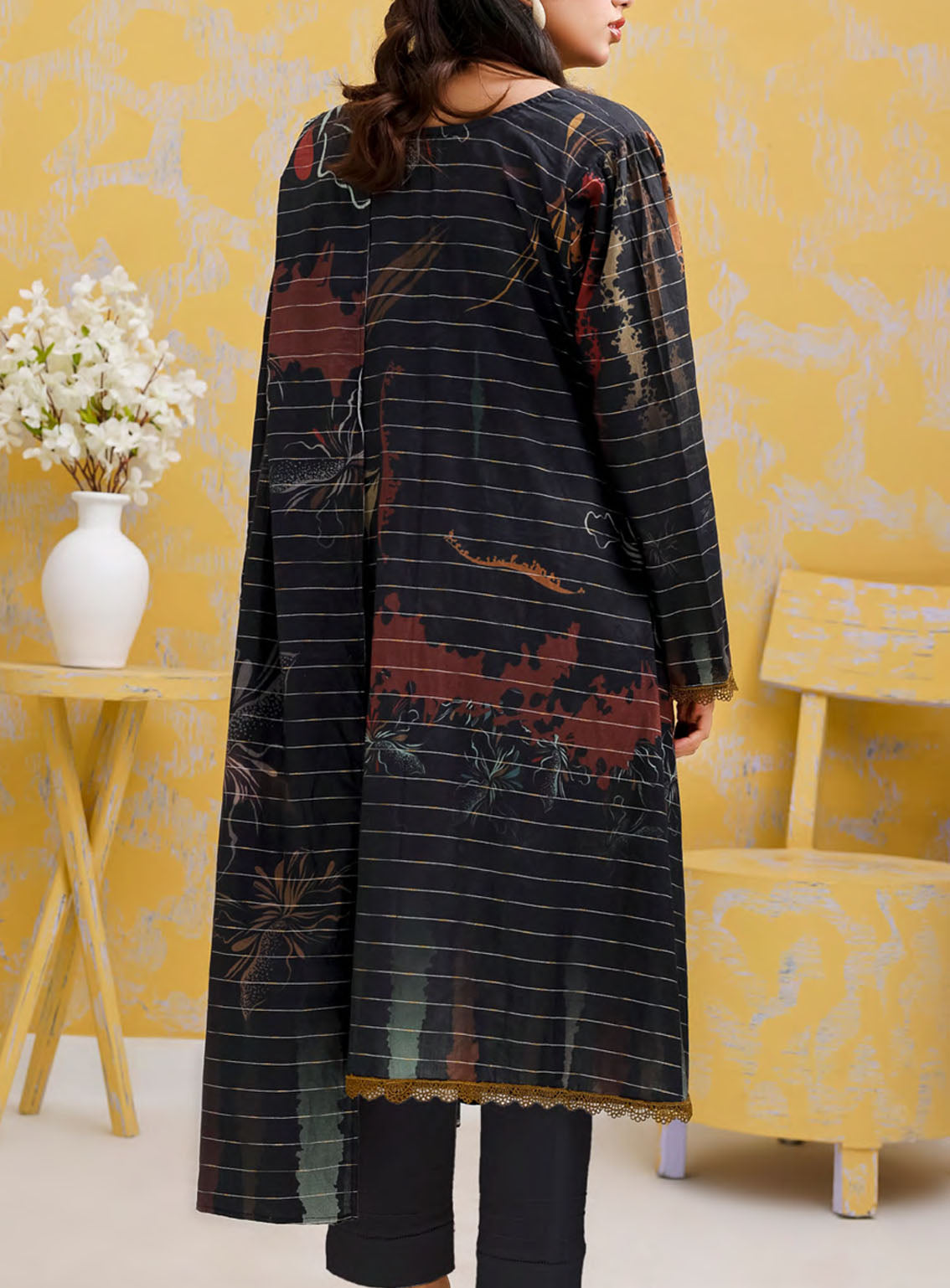 Norah Platinum Doriya Zari Printed Lawn 3 Piece Unstitched Suit NH24PDZ D-04 Norah Platinum Doriya Zari Printed Lawn 3 Piece Unstitched Suit NH24PDZ D-04