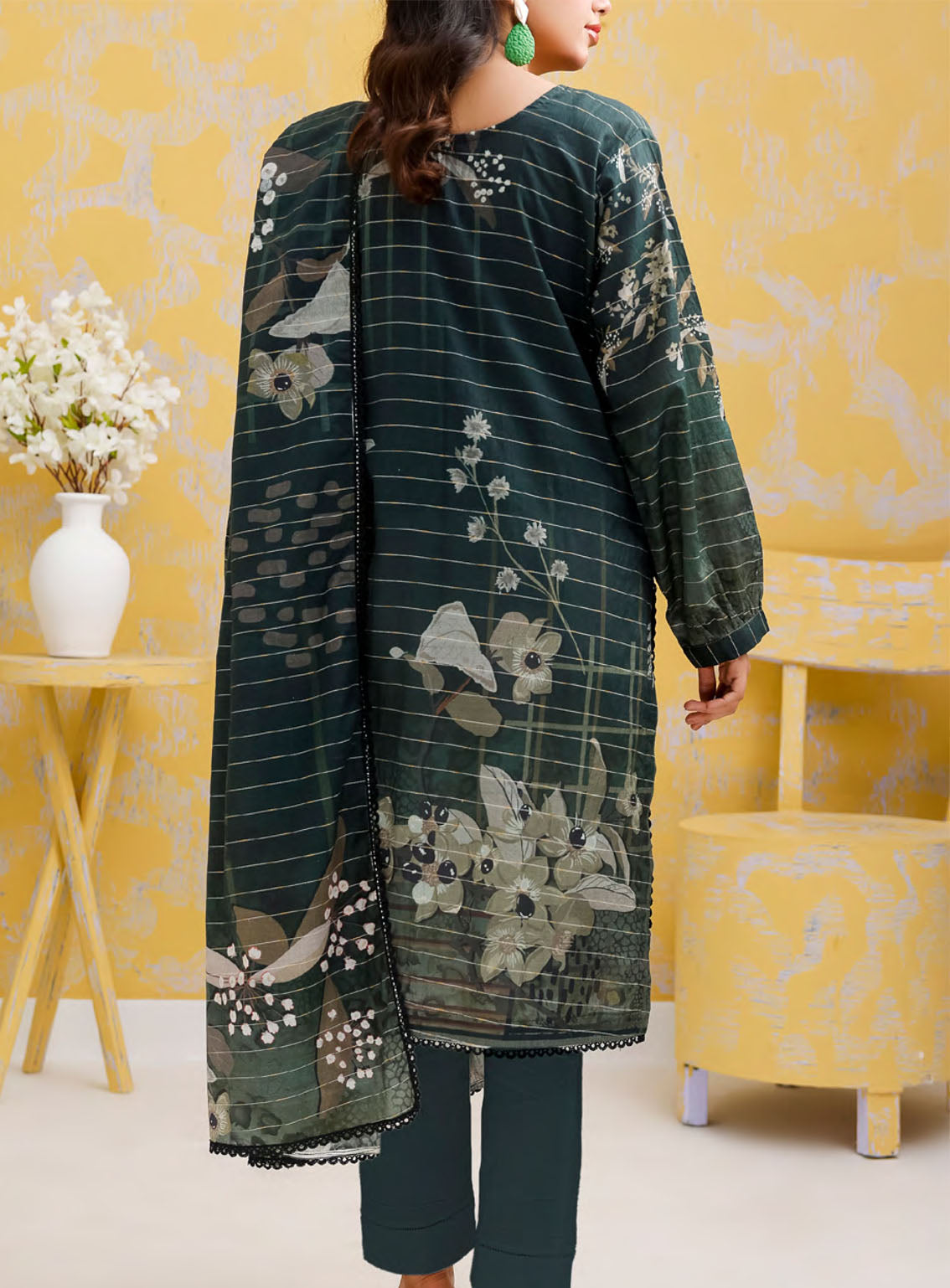 Norah Platinum Doriya Zari Printed Lawn 3 Piece Unstitched Suit NH24PDZ D-07 Norah Platinum Doriya Zari Printed Lawn 3 Piece Unstitched Suit NH24PDZ D-07