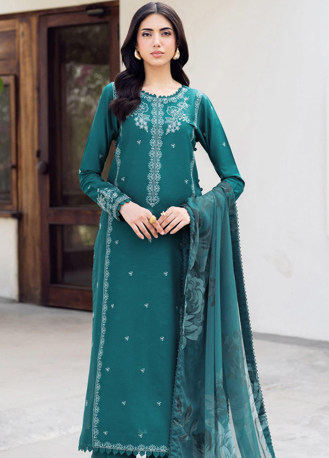 Nura By Zarif Embroidered Textured Lawn 3 Piece Unstitched Suit ZF25NTL D-03 NUSA Nura By Zarif Embroidered Textured Lawn 3 Piece Unstitched Suit ZF25NTL D-03 NUSA